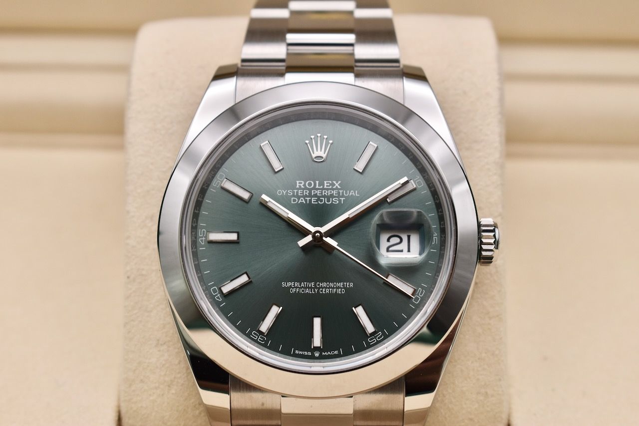 Rolex Datejust 41 126300 Thumbnail 2