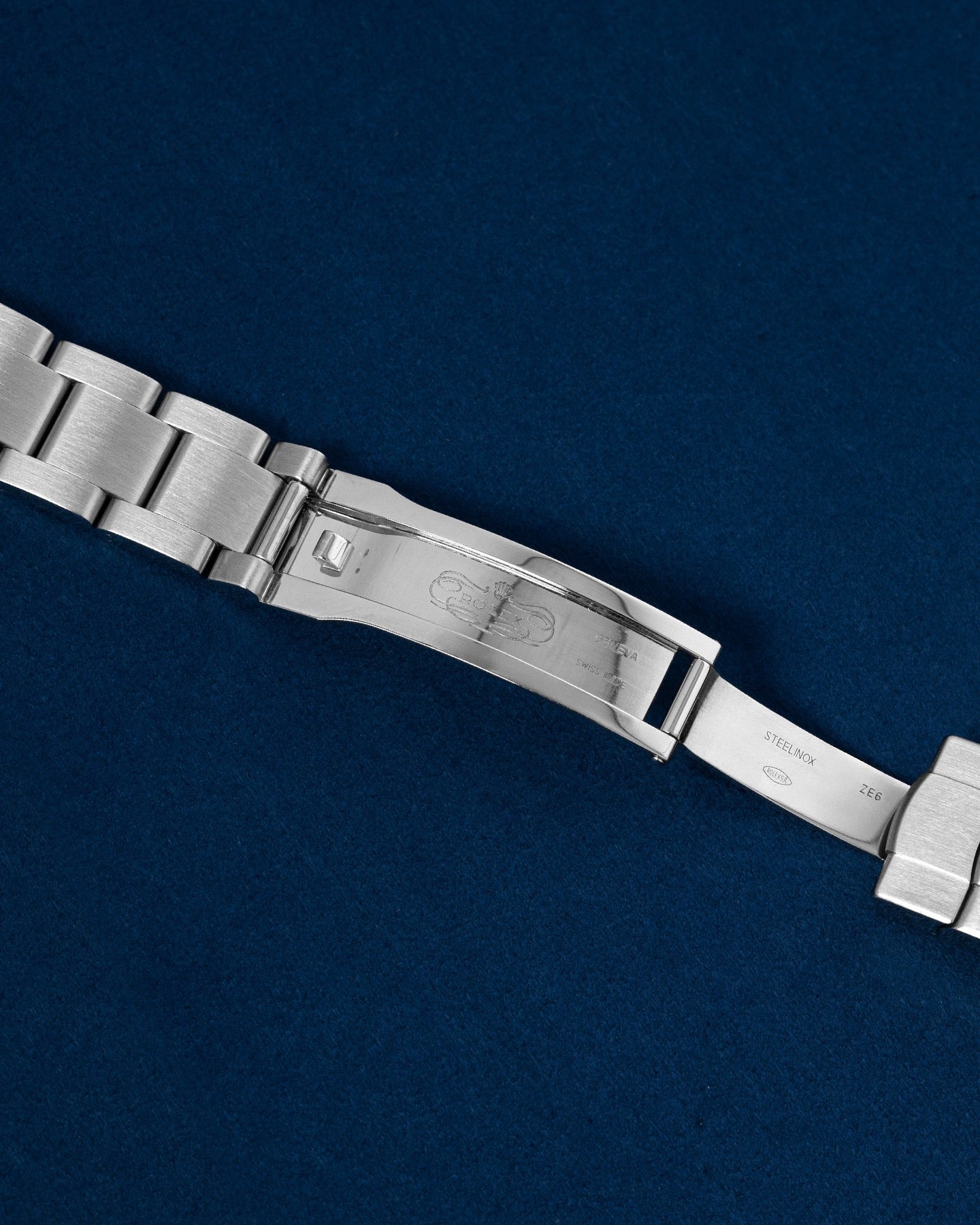 Rolex Oyster Perpetual 124200 Thumbnail 3