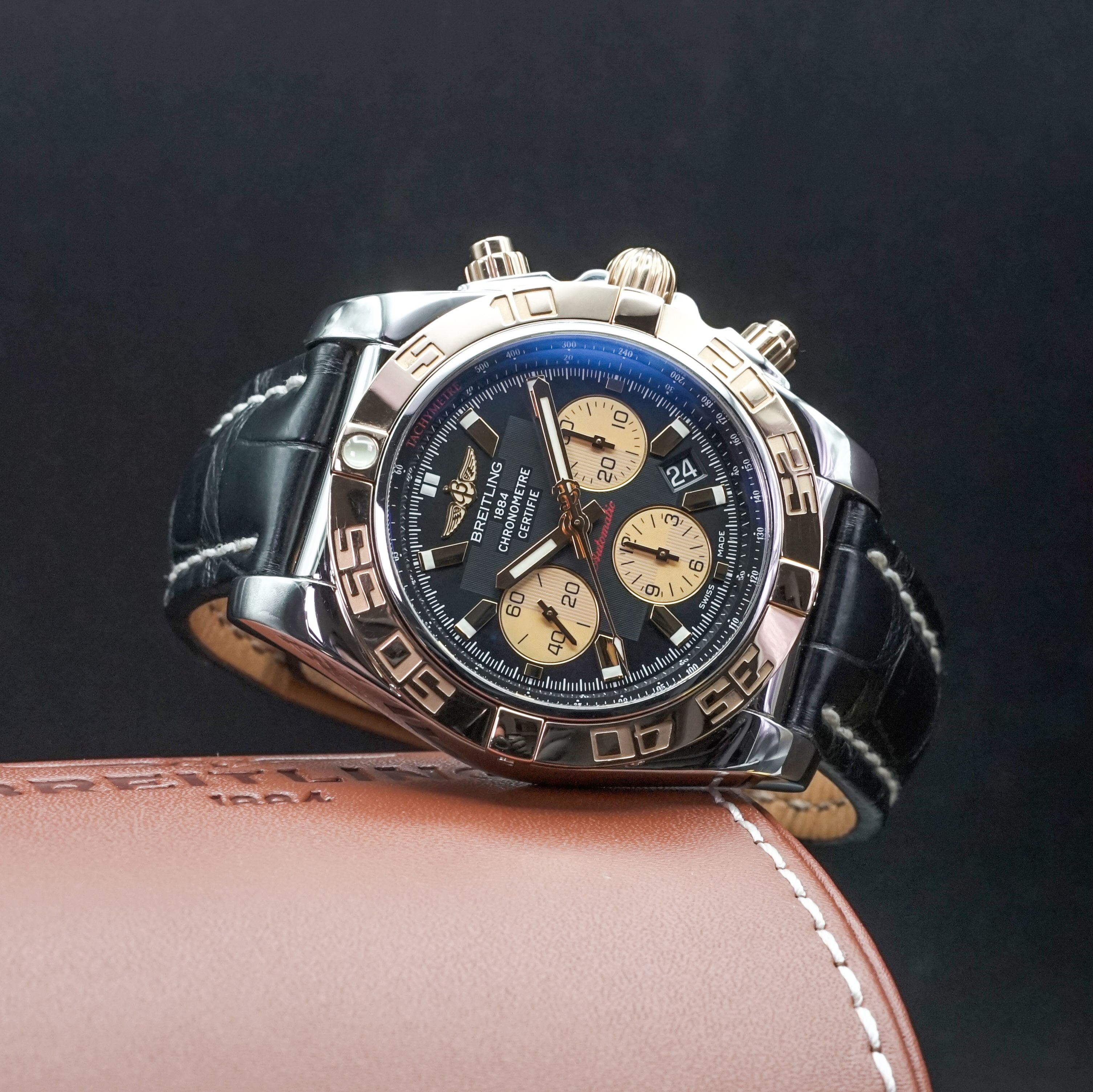 Breitling Chronomat 44 CB0110 Thumbnail 2