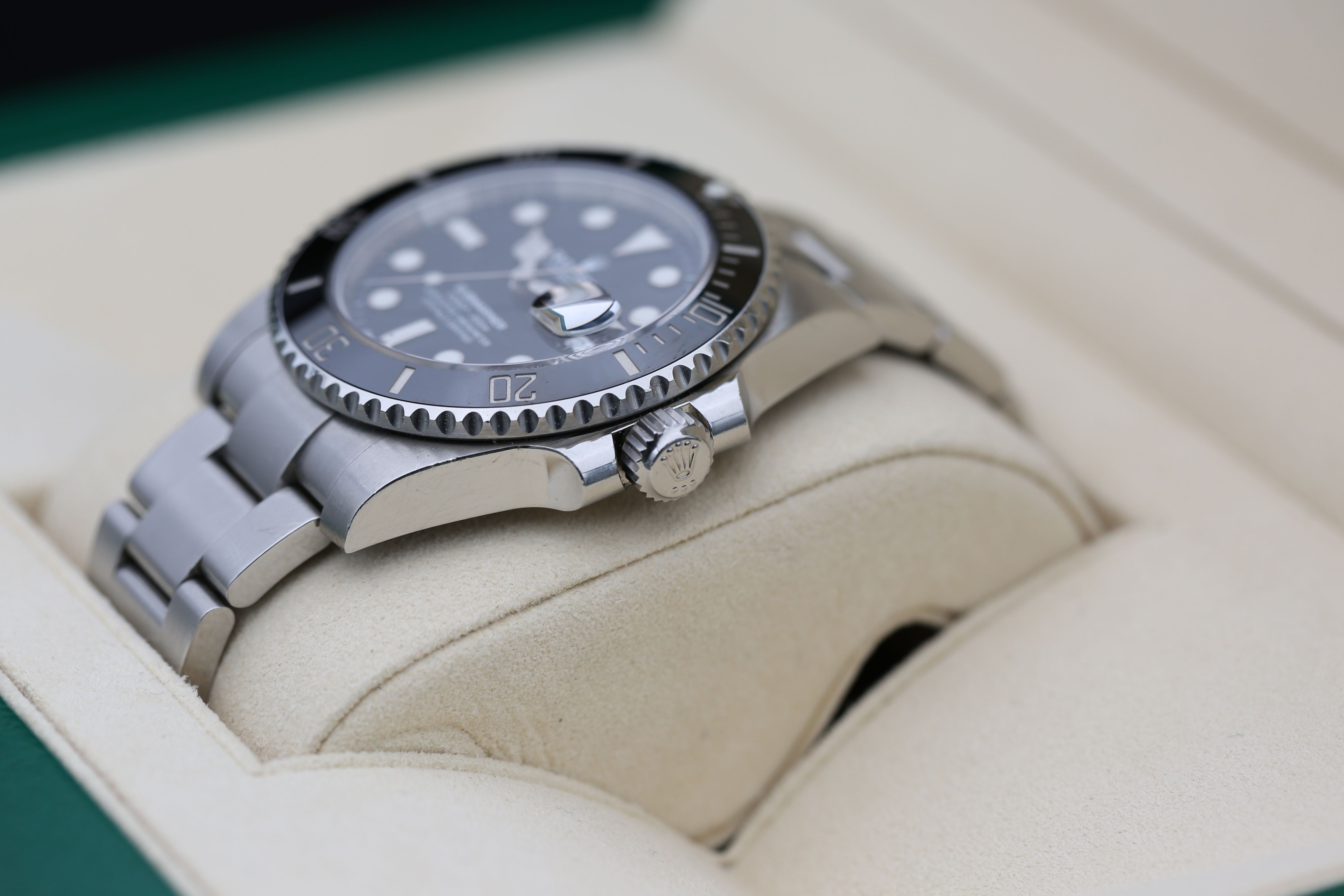 Rolex Submariner 116610 LN Thumbnail 6