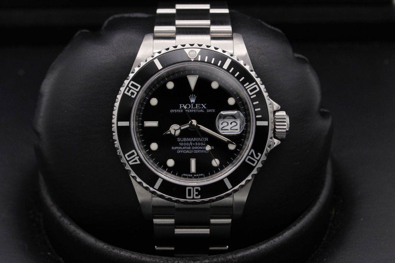Rolex Submariner 16610 - Black Dial & Bracelet Strap