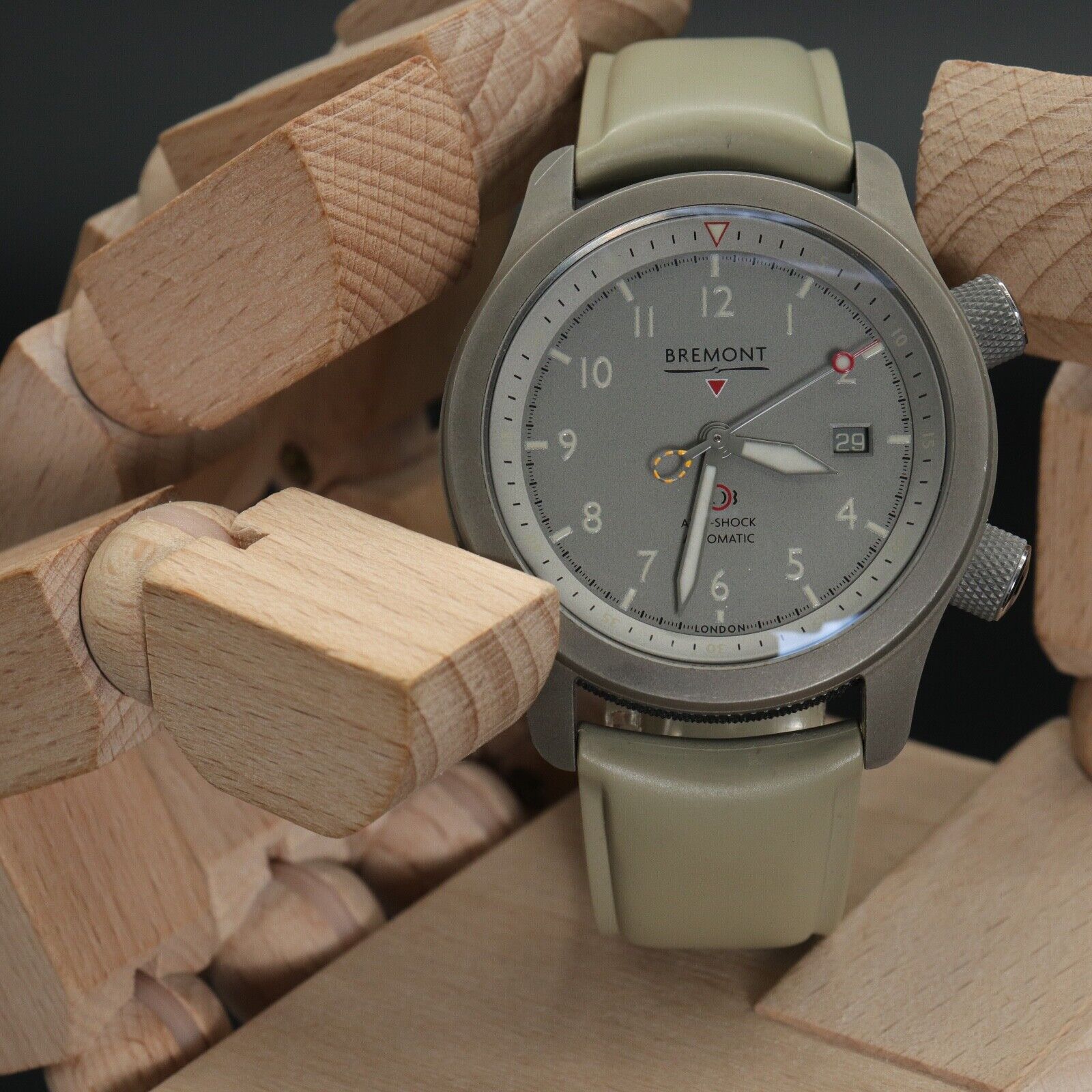 Bremont Martin Baker MB-SAVANNA-R-S Thumbnail 4