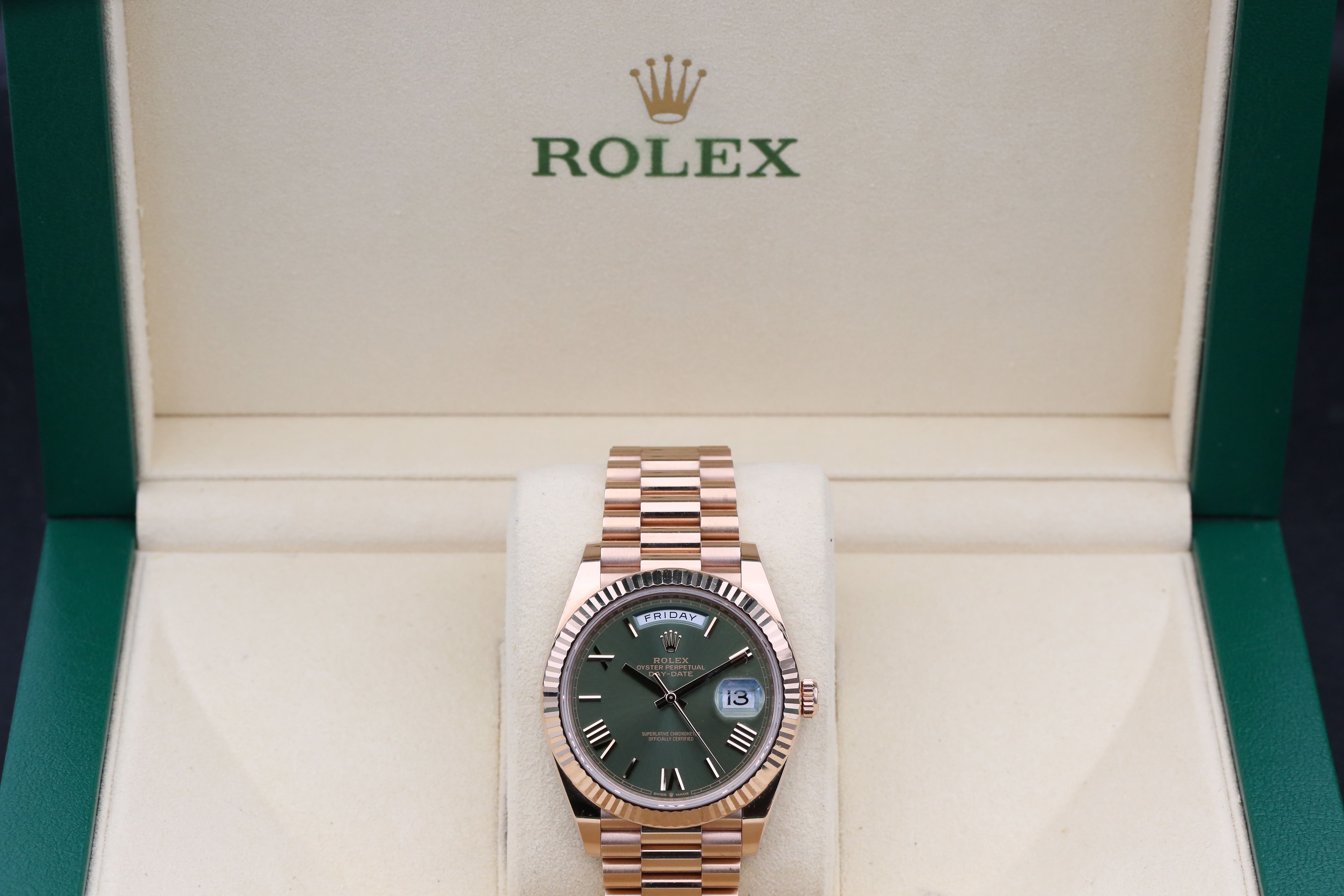 Rolex Day-Date 40 228235 Thumbnail 4