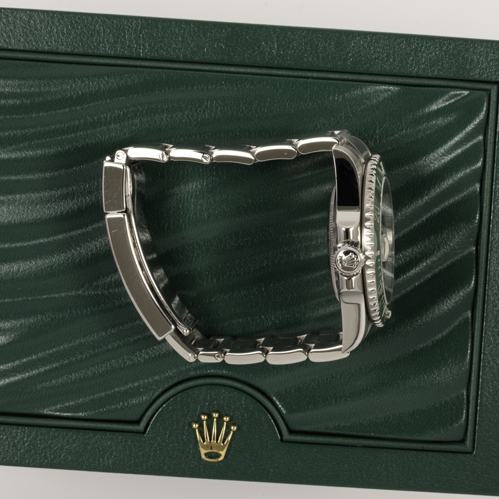 Rolex Submariner Hulk Thumbnail 2