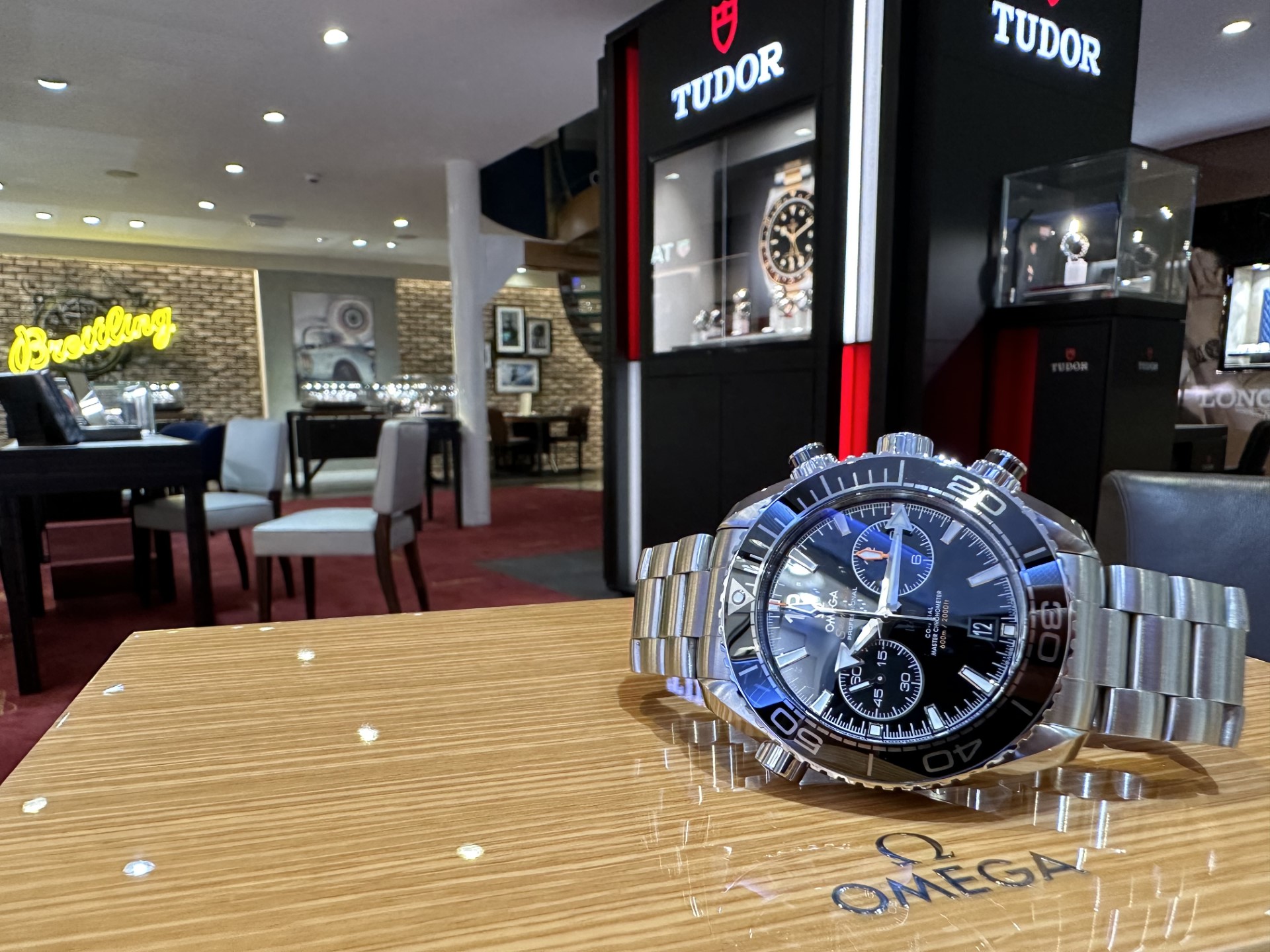 Omega Planet Ocean 215.30.46.51.01.001 Thumbnail 5