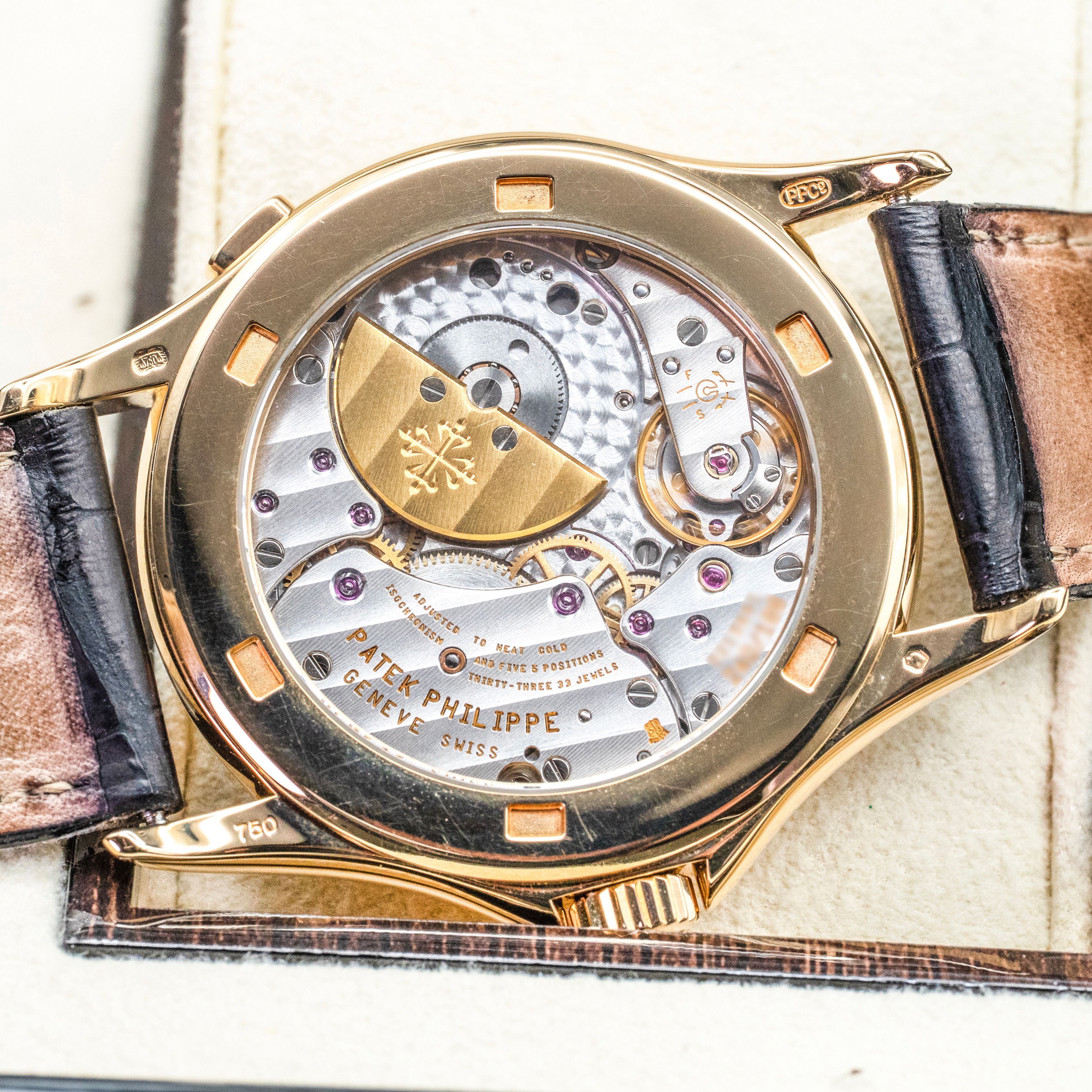 Patek Philippe World Time 5110J-001 Thumbnail 4