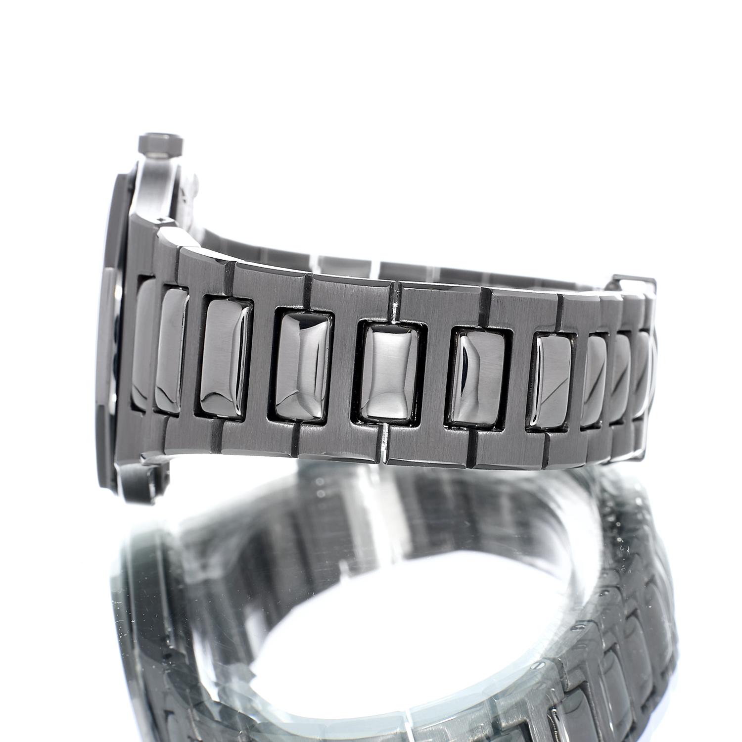 Girard Perregaux Laureato 8010 Thumbnail 2