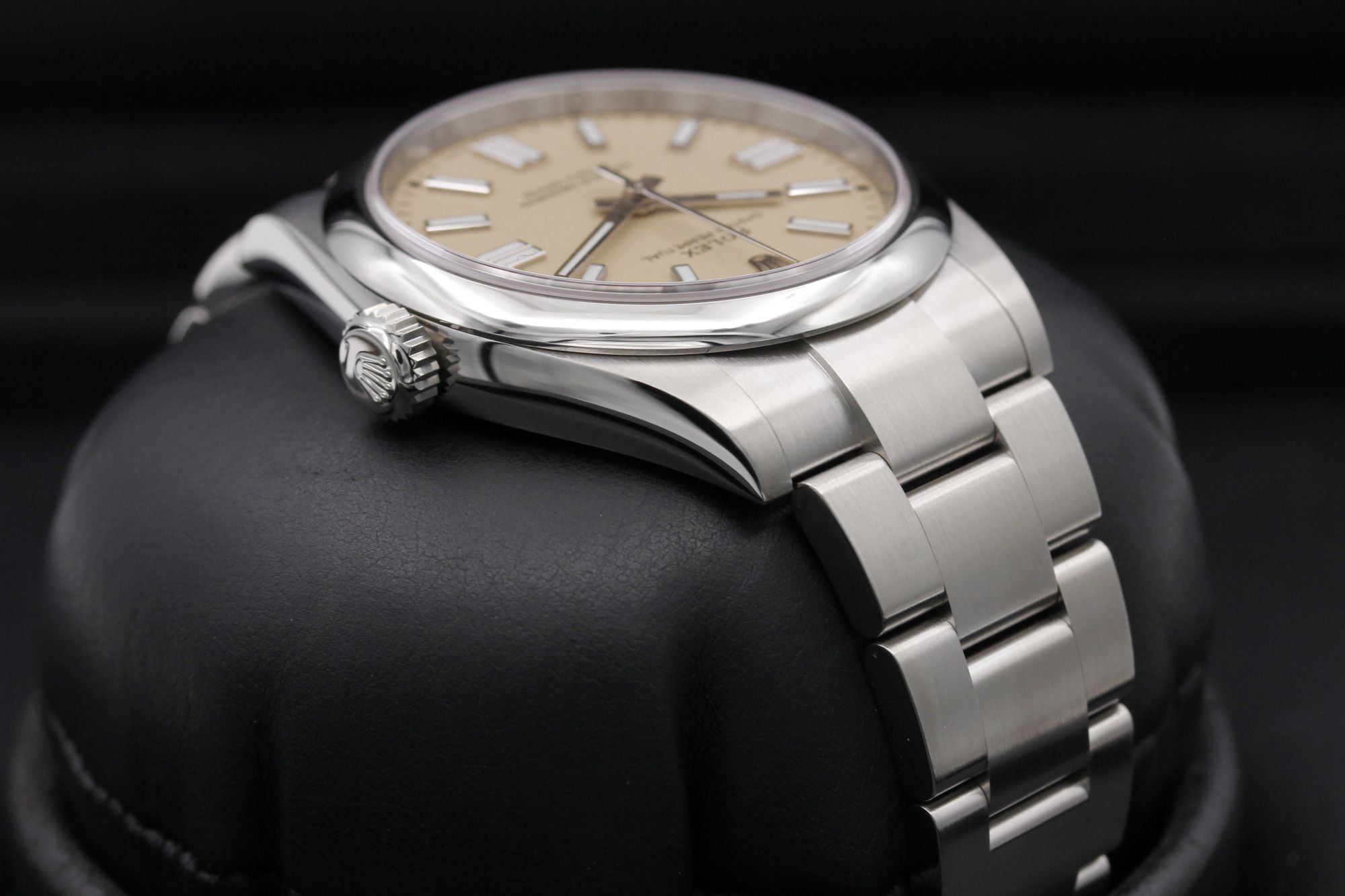 Rolex Oyster Perpetual 41 134300 Thumbnail 4