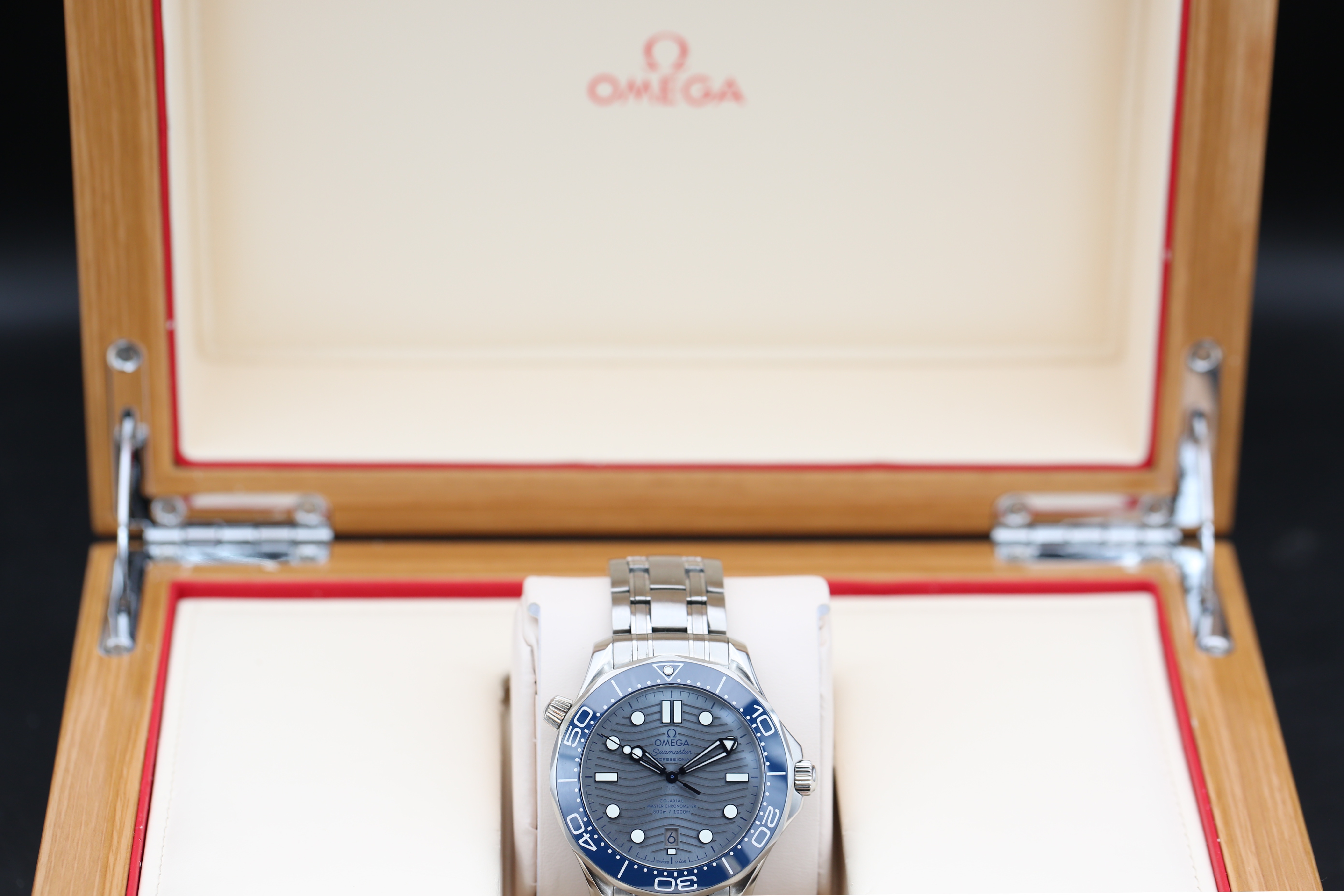 Omega Seamaster Diver 300m 210.30.42.20.06.001 Thumbnail 4