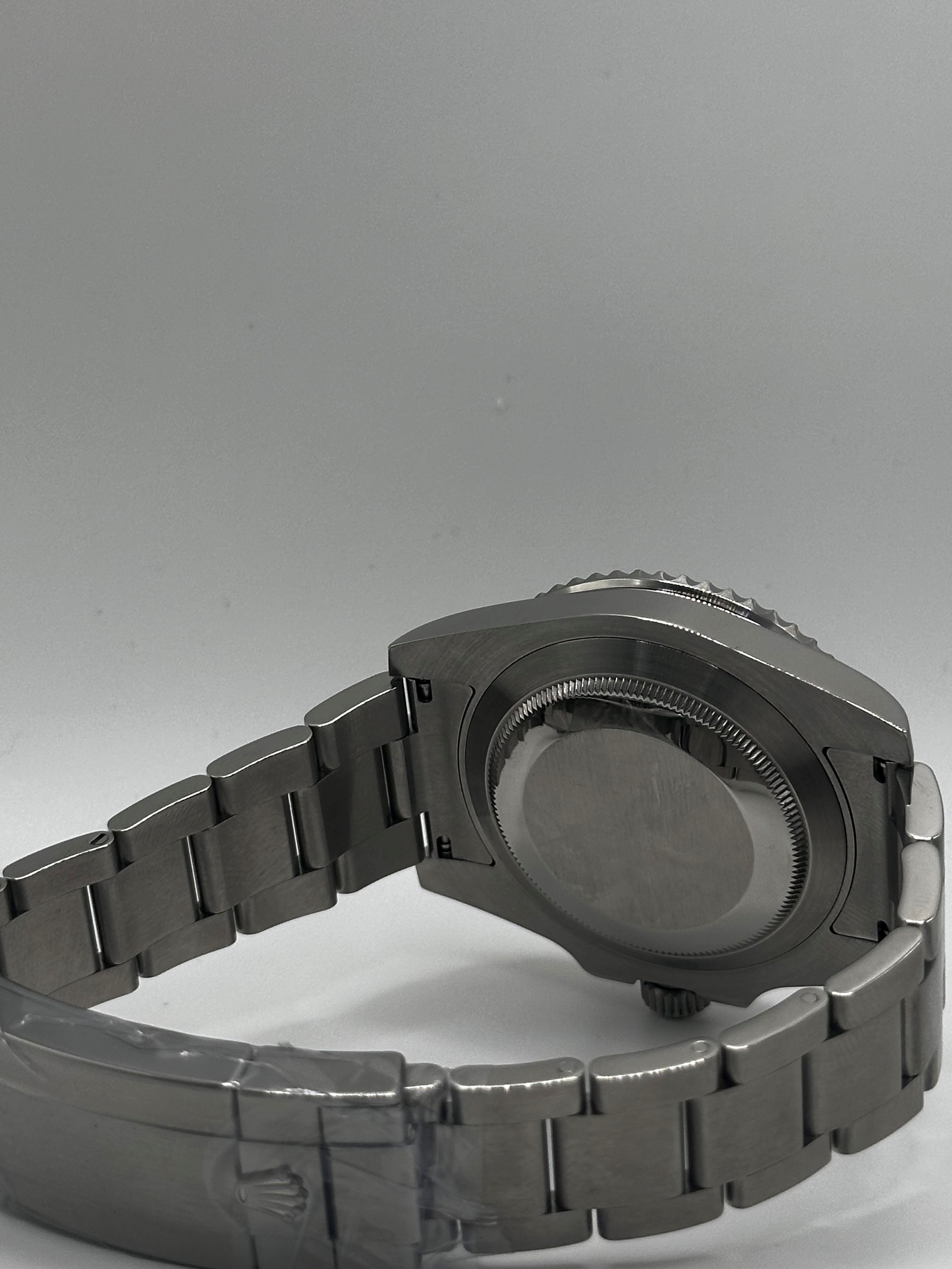 Rolex Submariner Hulk Thumbnail 4