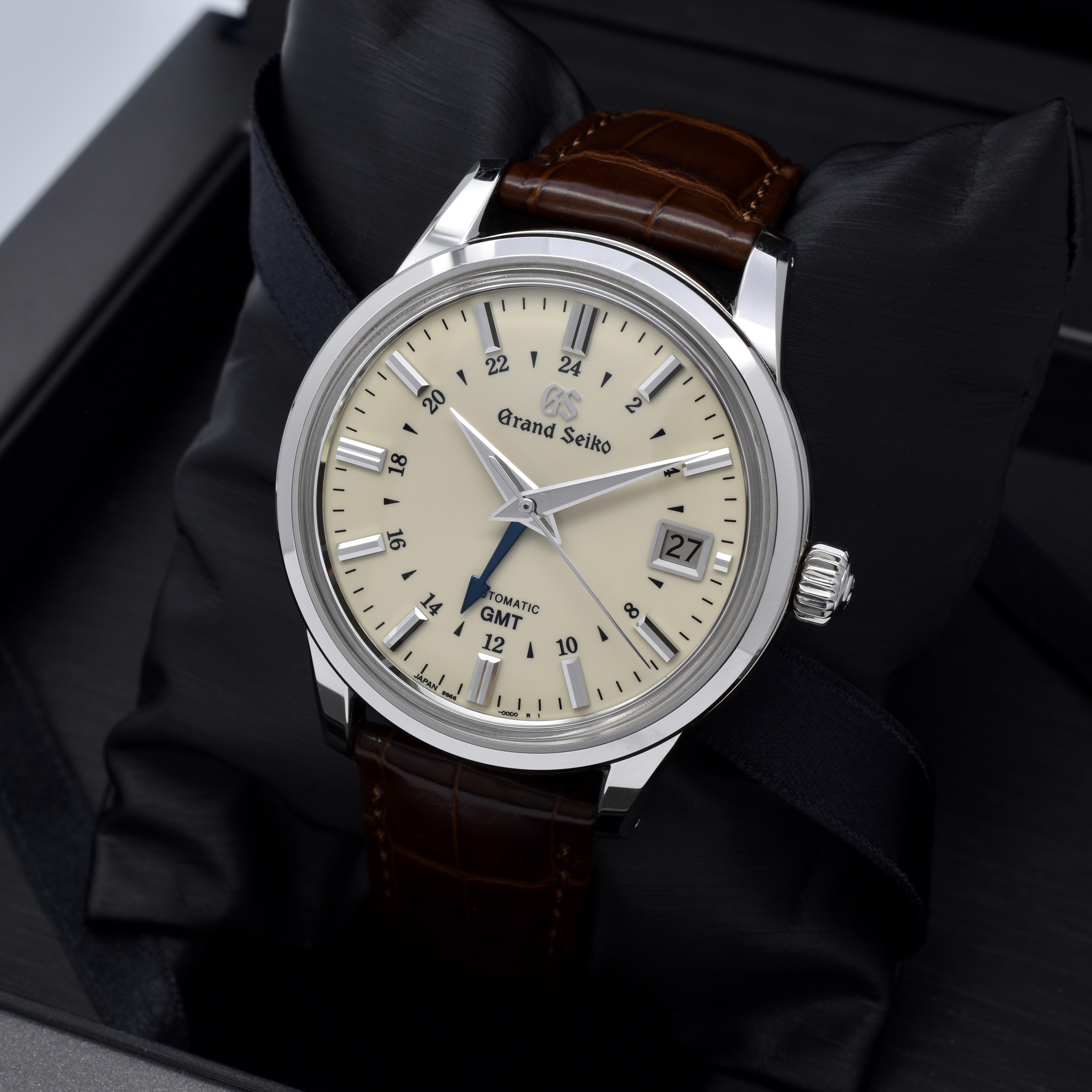 Grand Seiko Elegance Collection SBGM221 Thumbnail 5