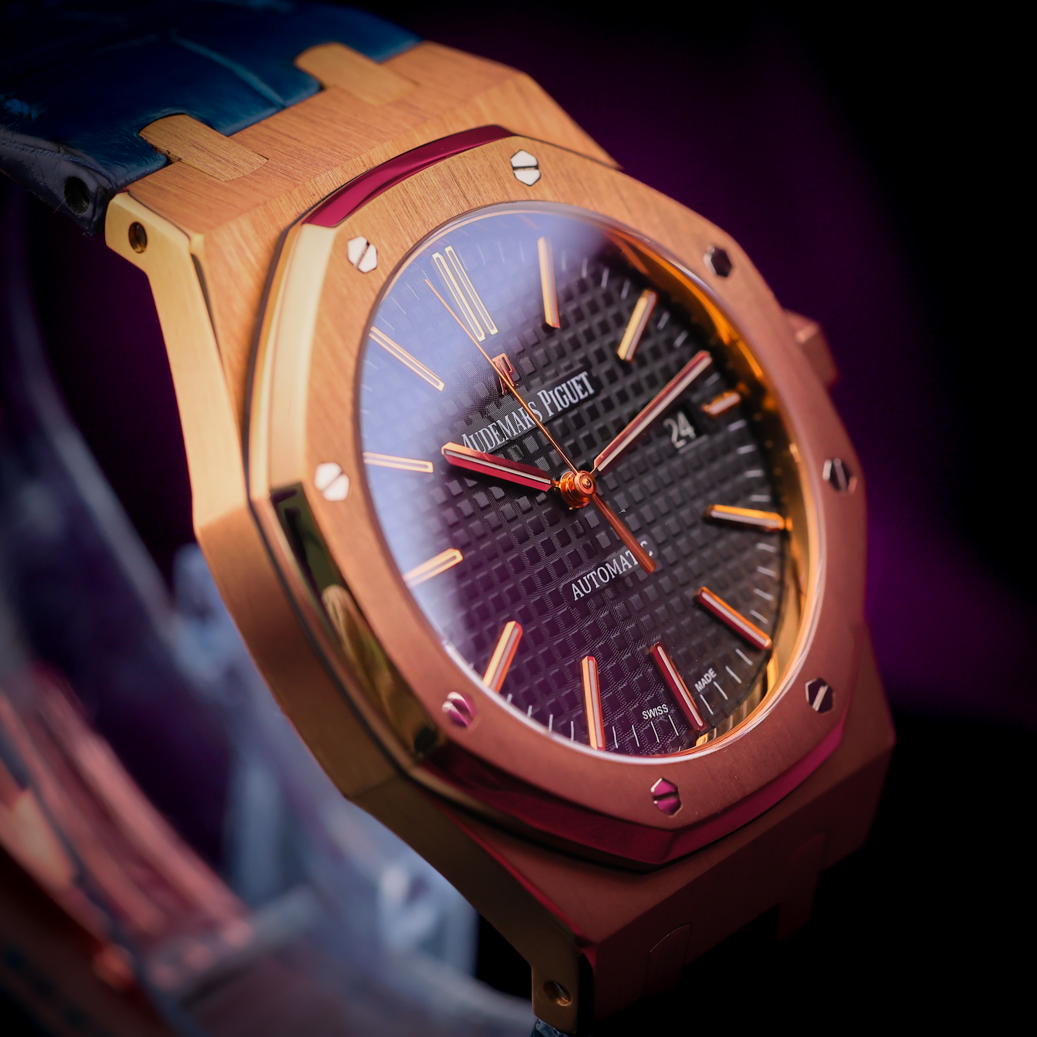 Audemars Piguet Royal Oak 15400OR.OO.D002CR.01 Thumbnail 3
