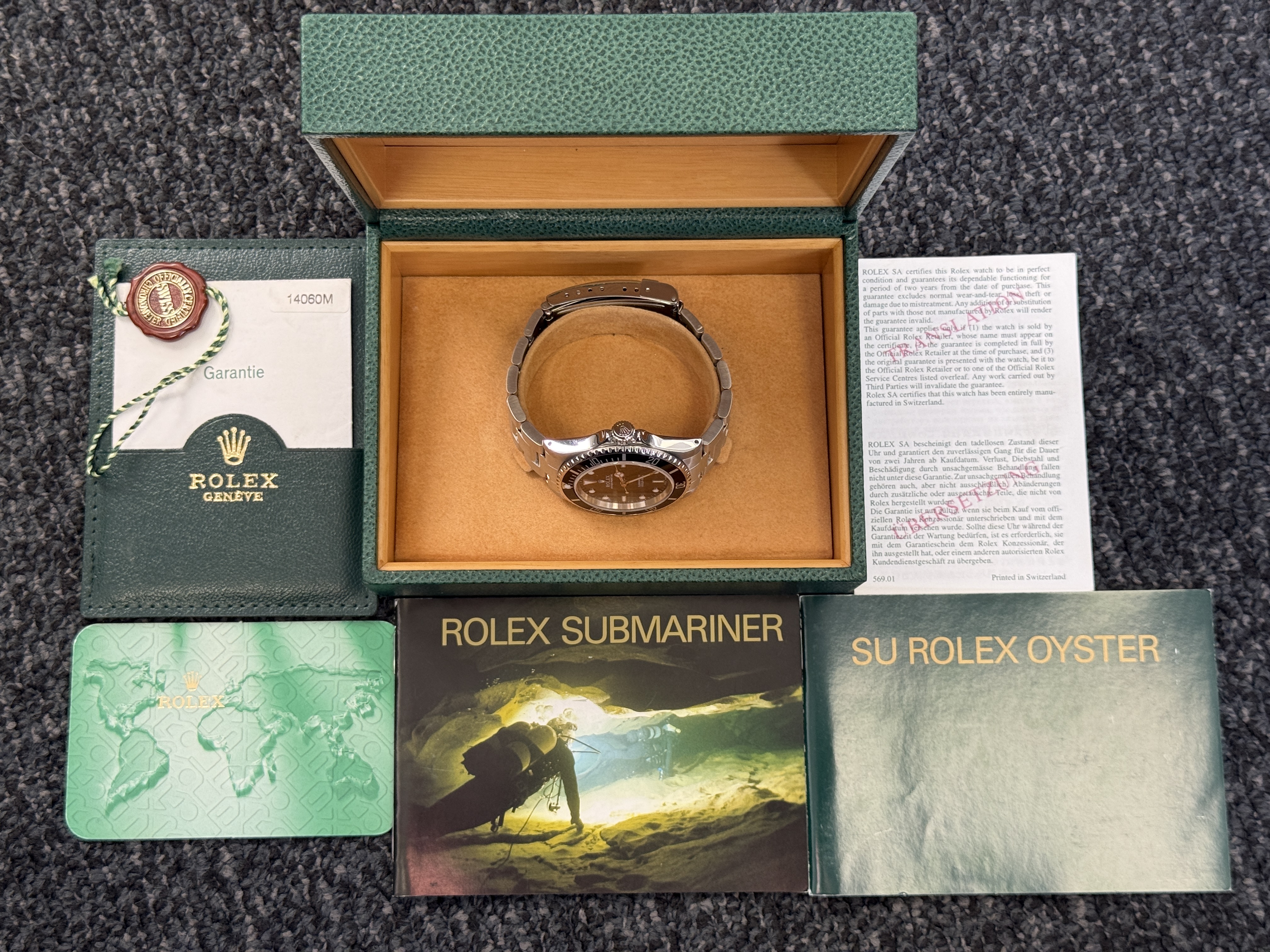 Rolex Submariner 14060M Thumbnail 5