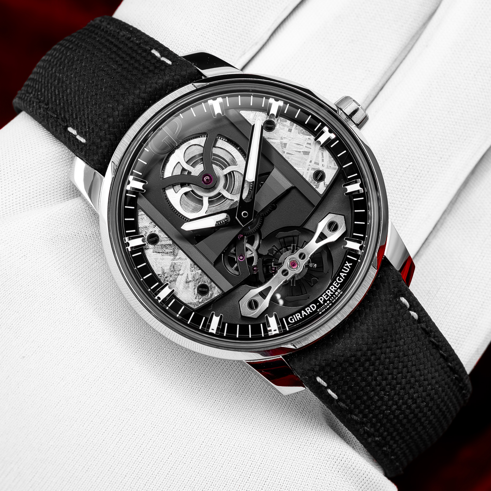 Girard Perregaux Bridges 82000-11-3259-5CX Thumbnail 5