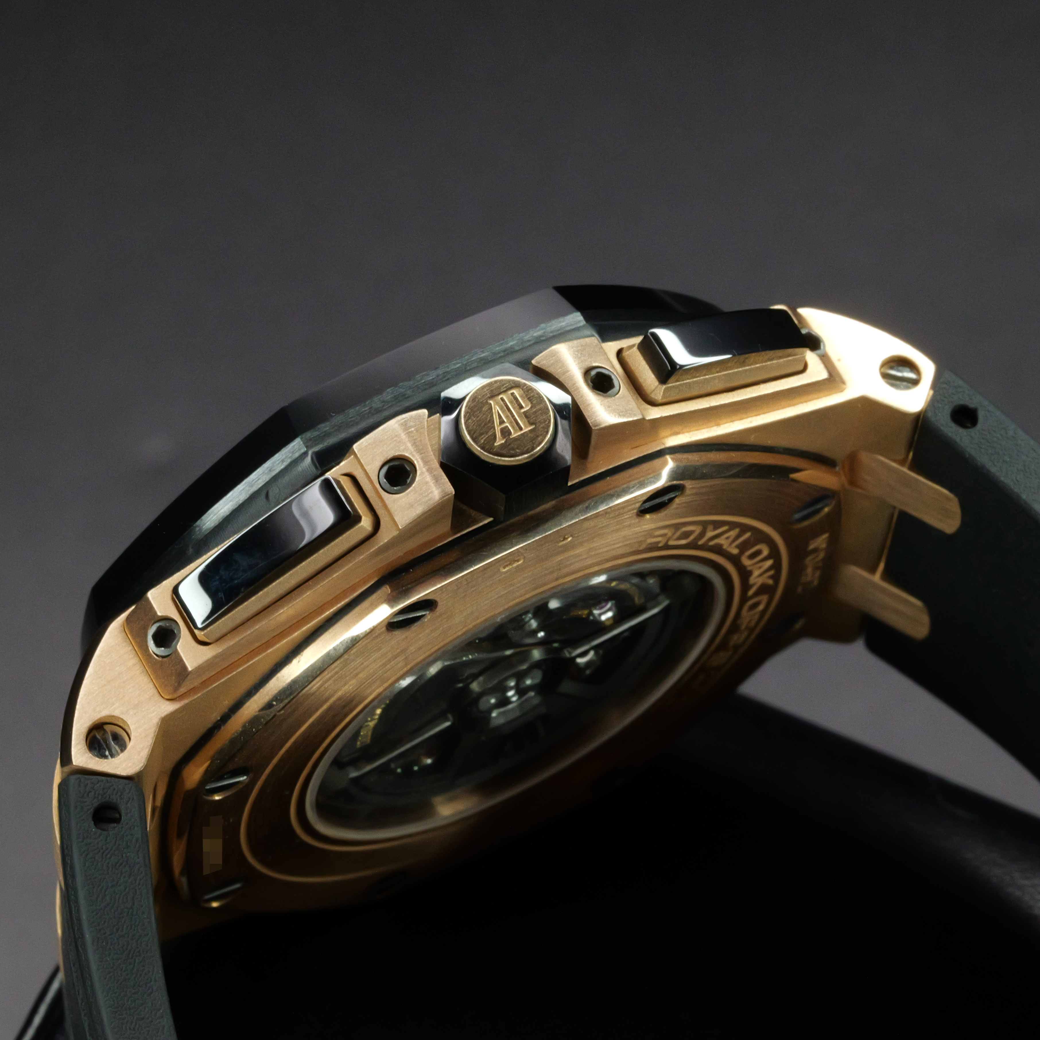 Audemars Piguet Royal Oak Offshore 26401RO.OO.A002CA.01 Thumbnail 2