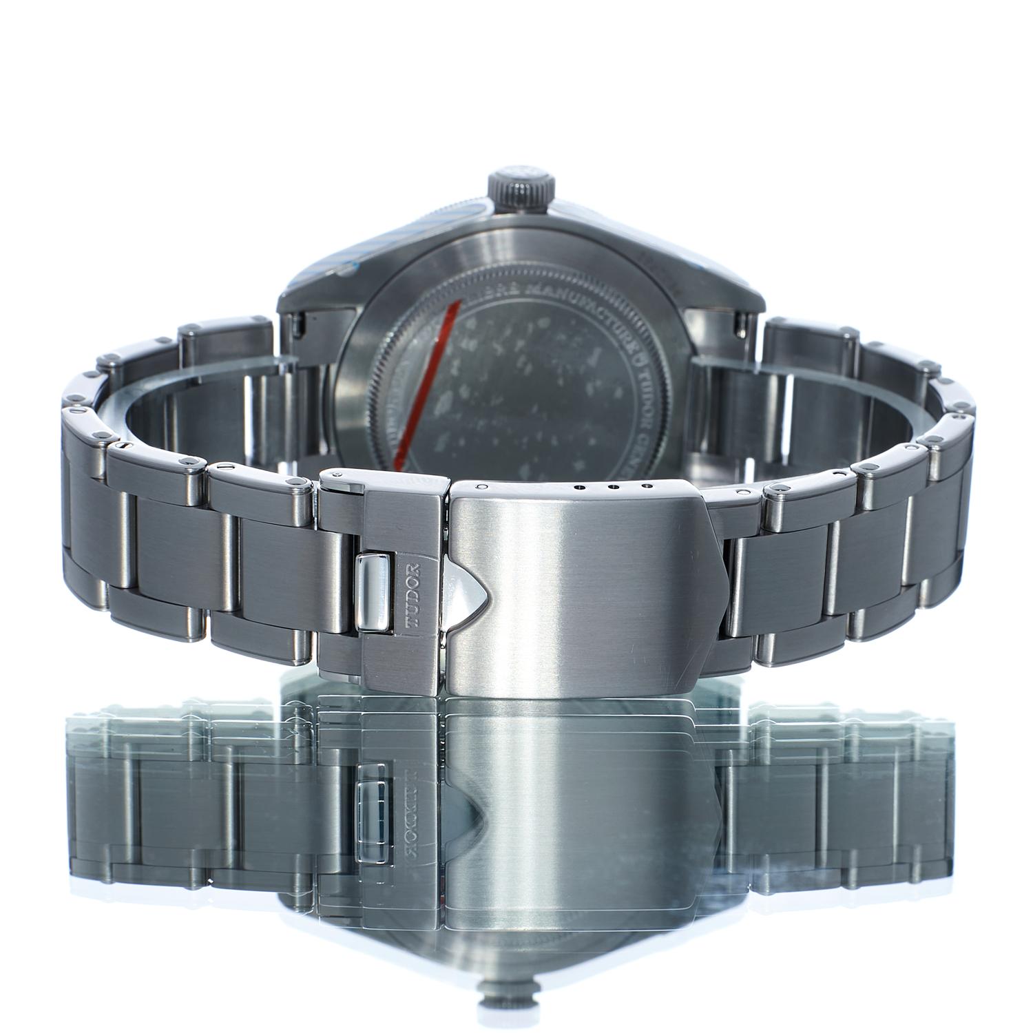 Tudor Black Bay 58 M79030N-0001 Thumbnail 3