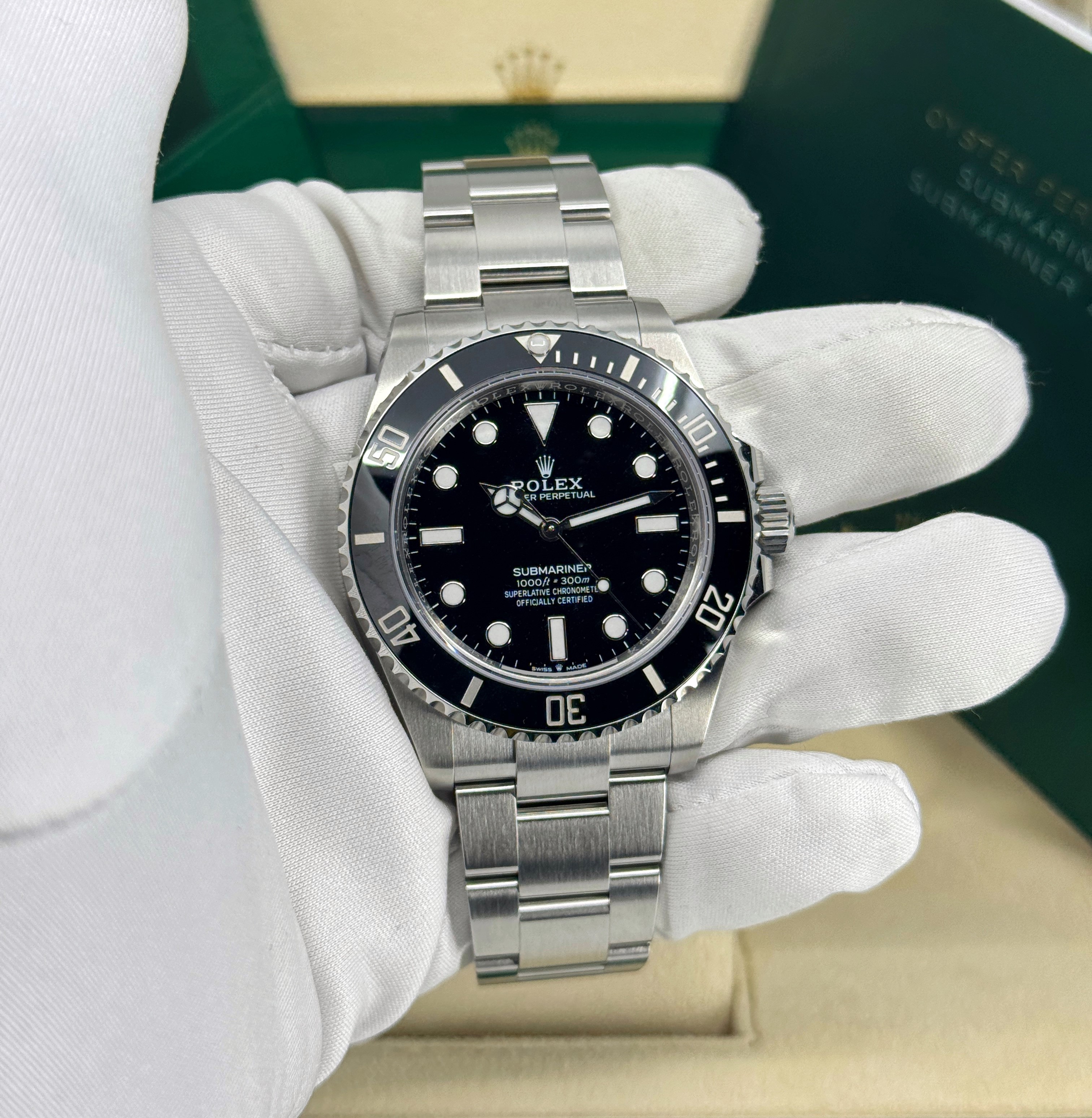 Rolex Submariner 124060 Thumbnail 6