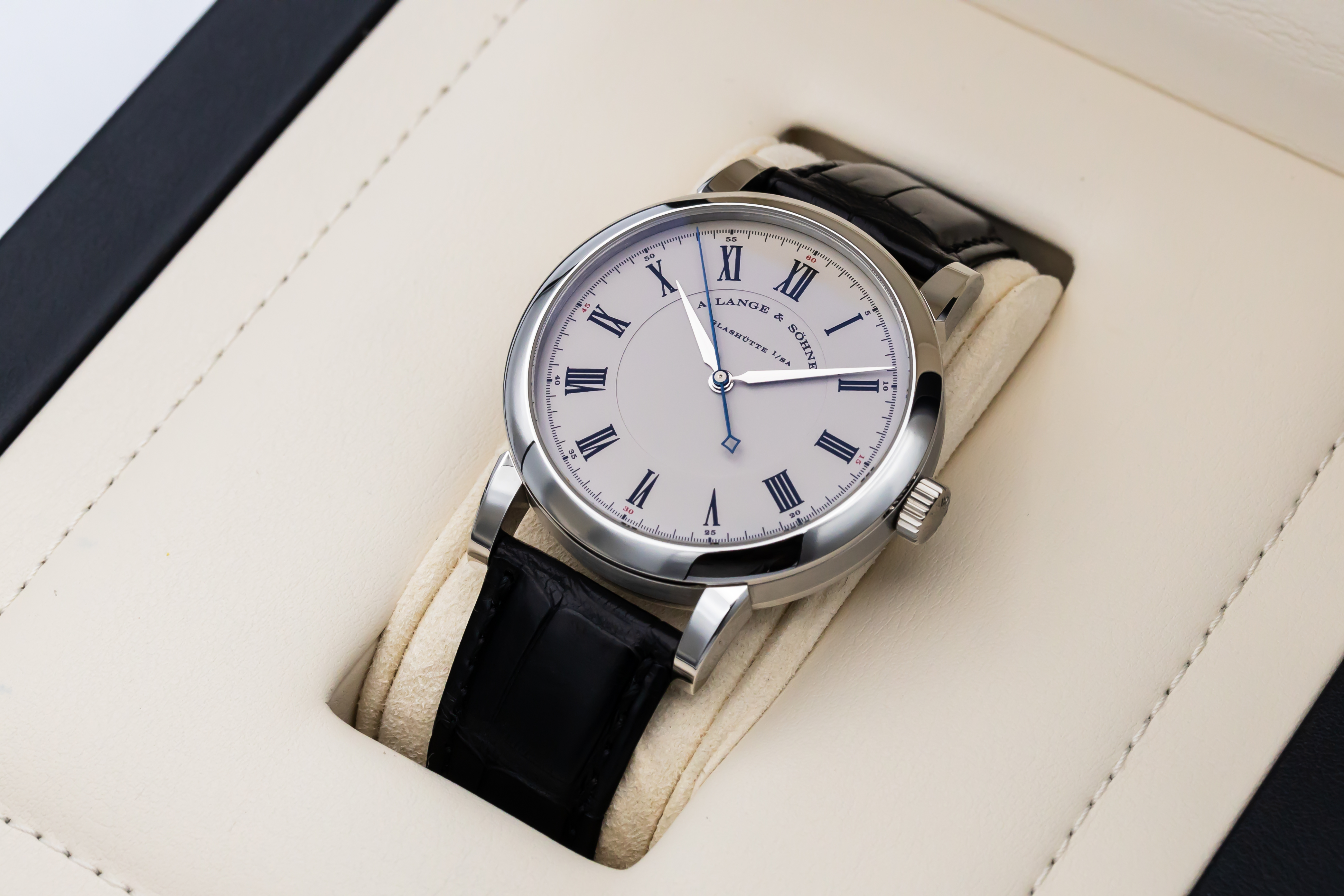 A. Lange and Sohne Richard Lange 232.025 Thumbnail 5