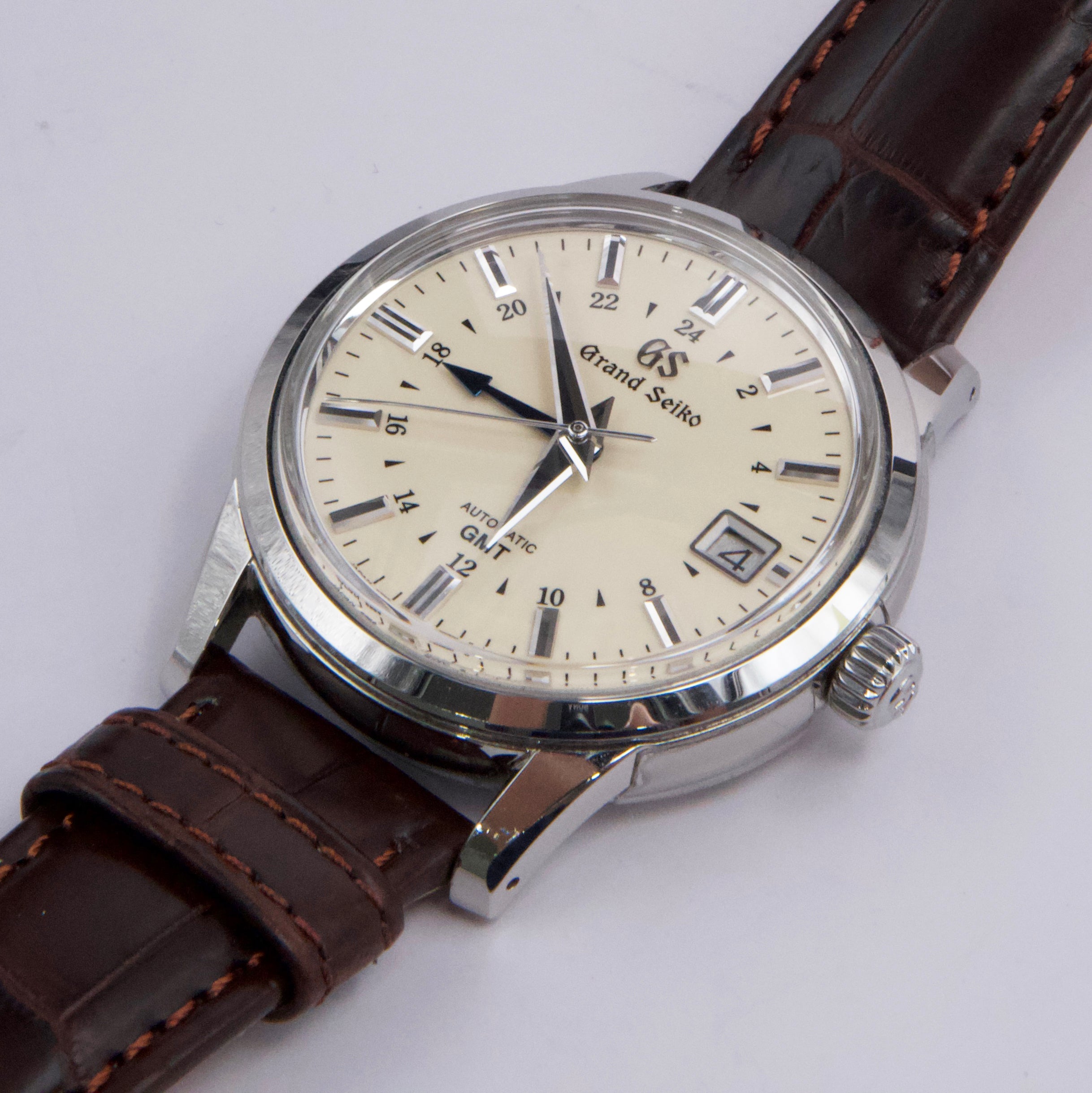 Grand Seiko Elegance Collection SBGM221 Thumbnail 2