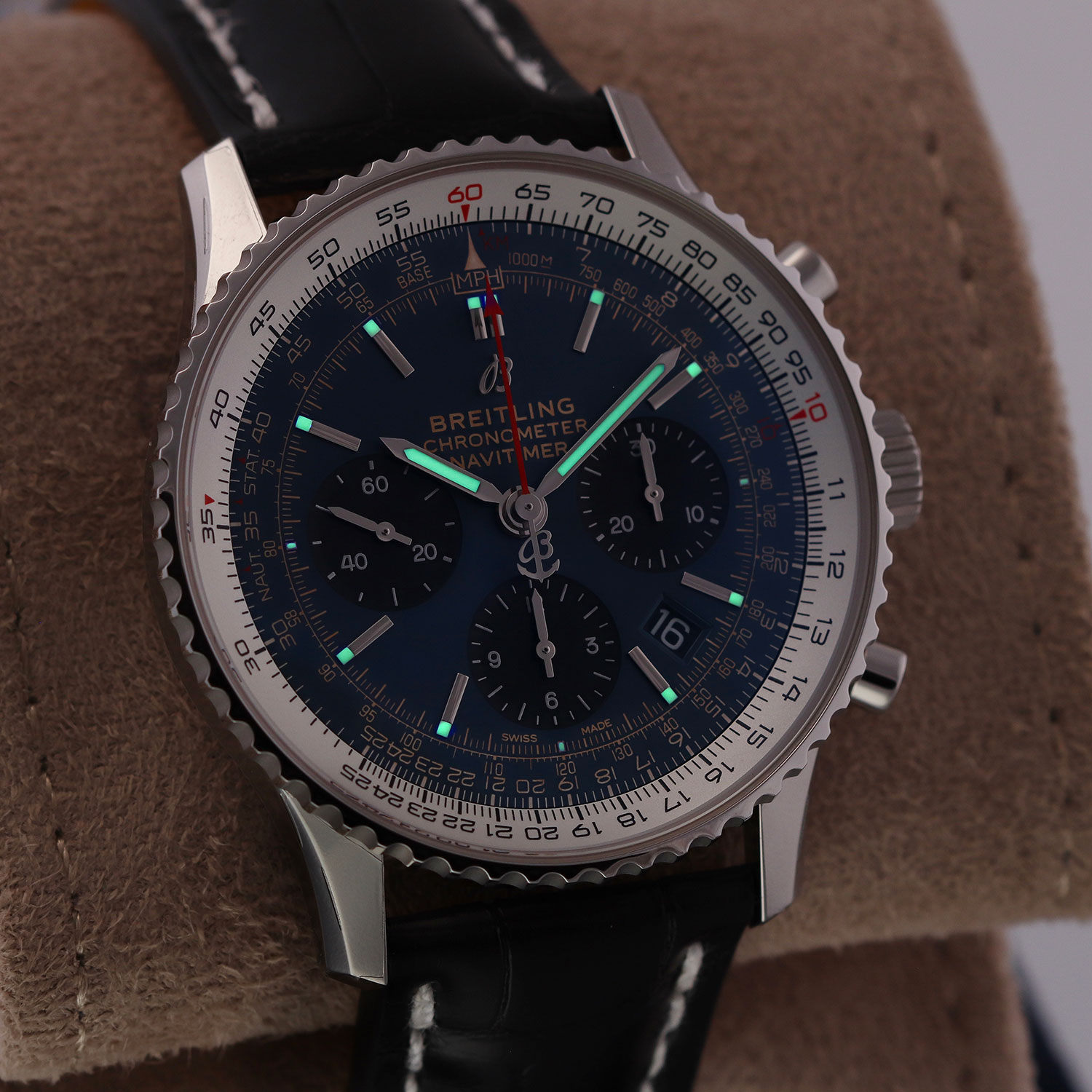 Breitling Navitimer 01 AB0121 Thumbnail 7