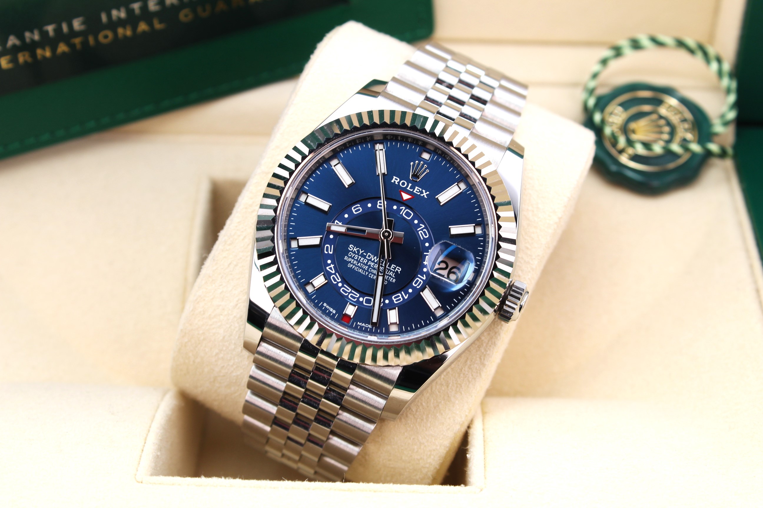 Rolex Sky-Dweller 326934 Thumbnail 6