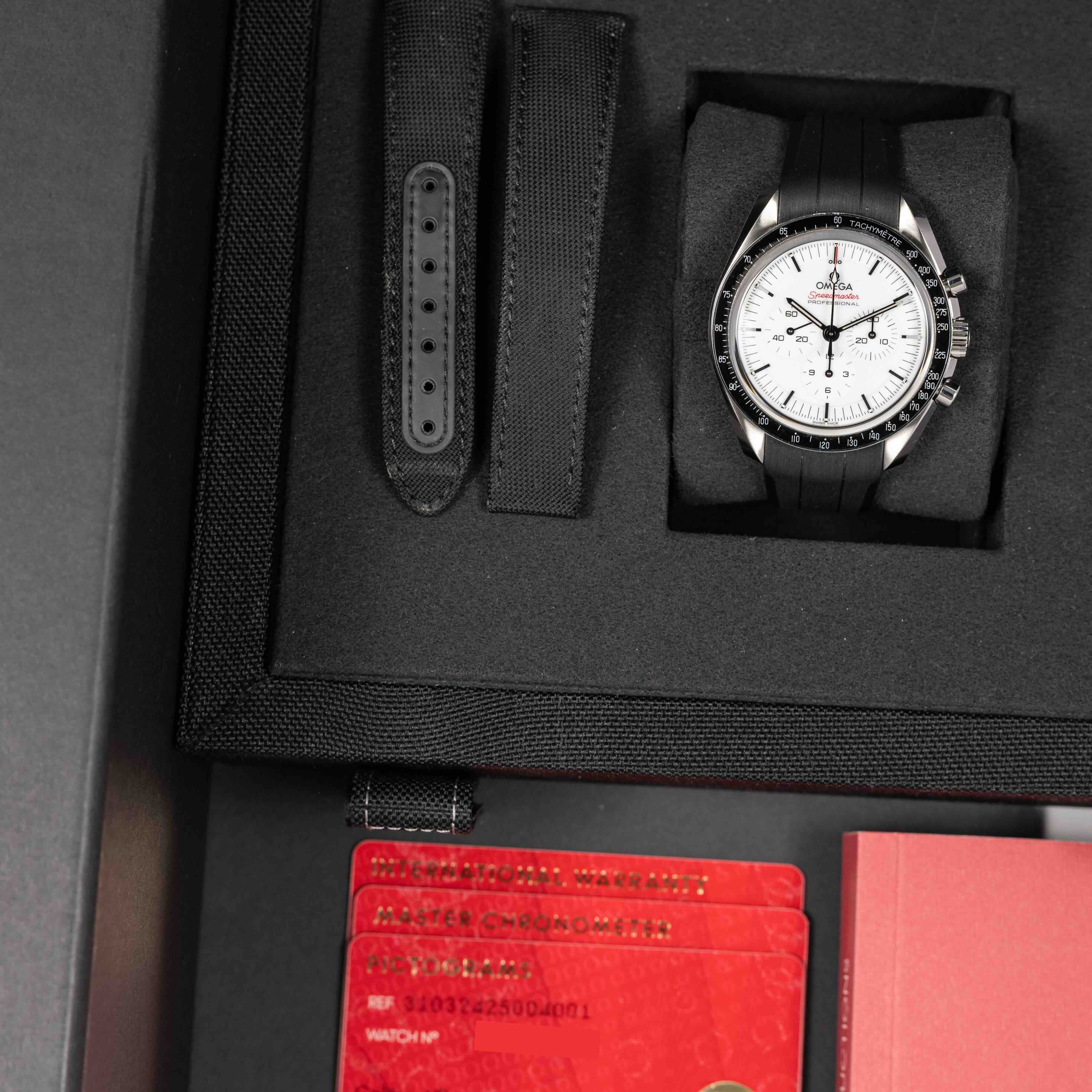 Omega Speedmaster Moonwatch Professional 310.32.42.50.04.001 Thumbnail 6
