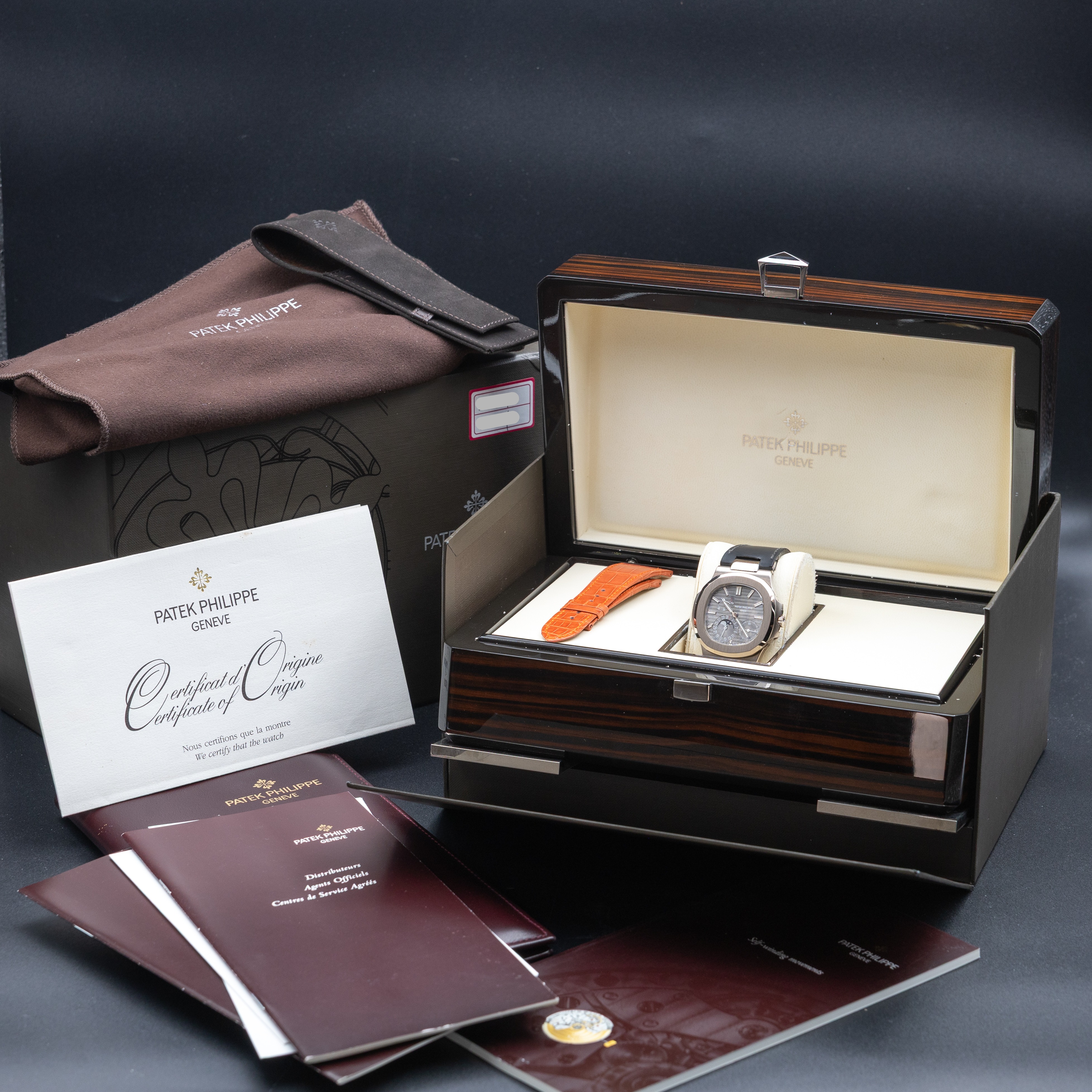 Patek Philippe Nautilus 5712G-001 Thumbnail 5