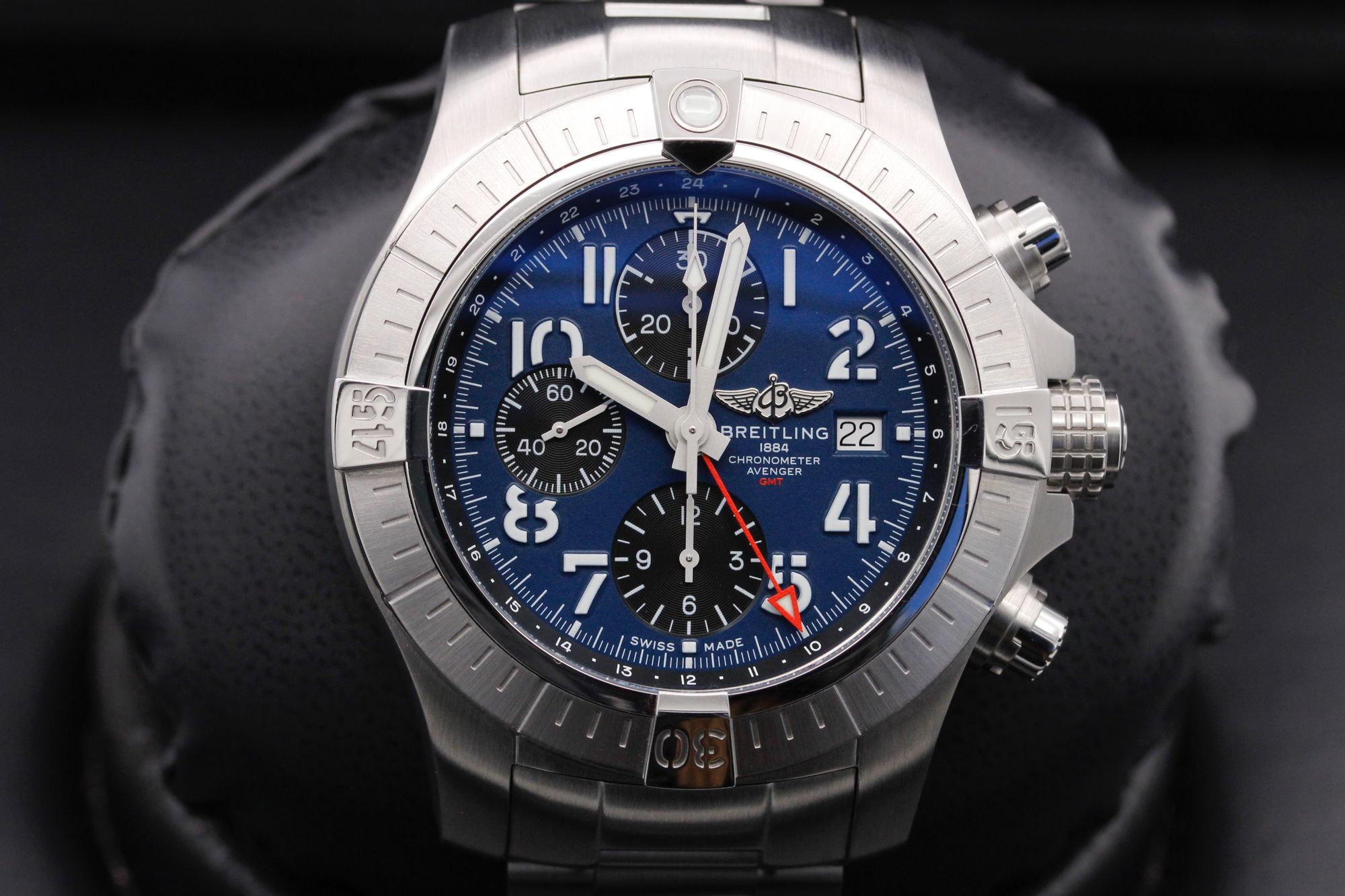 Breitling Avenger Chronograph 45 A24315 Thumbnail 1