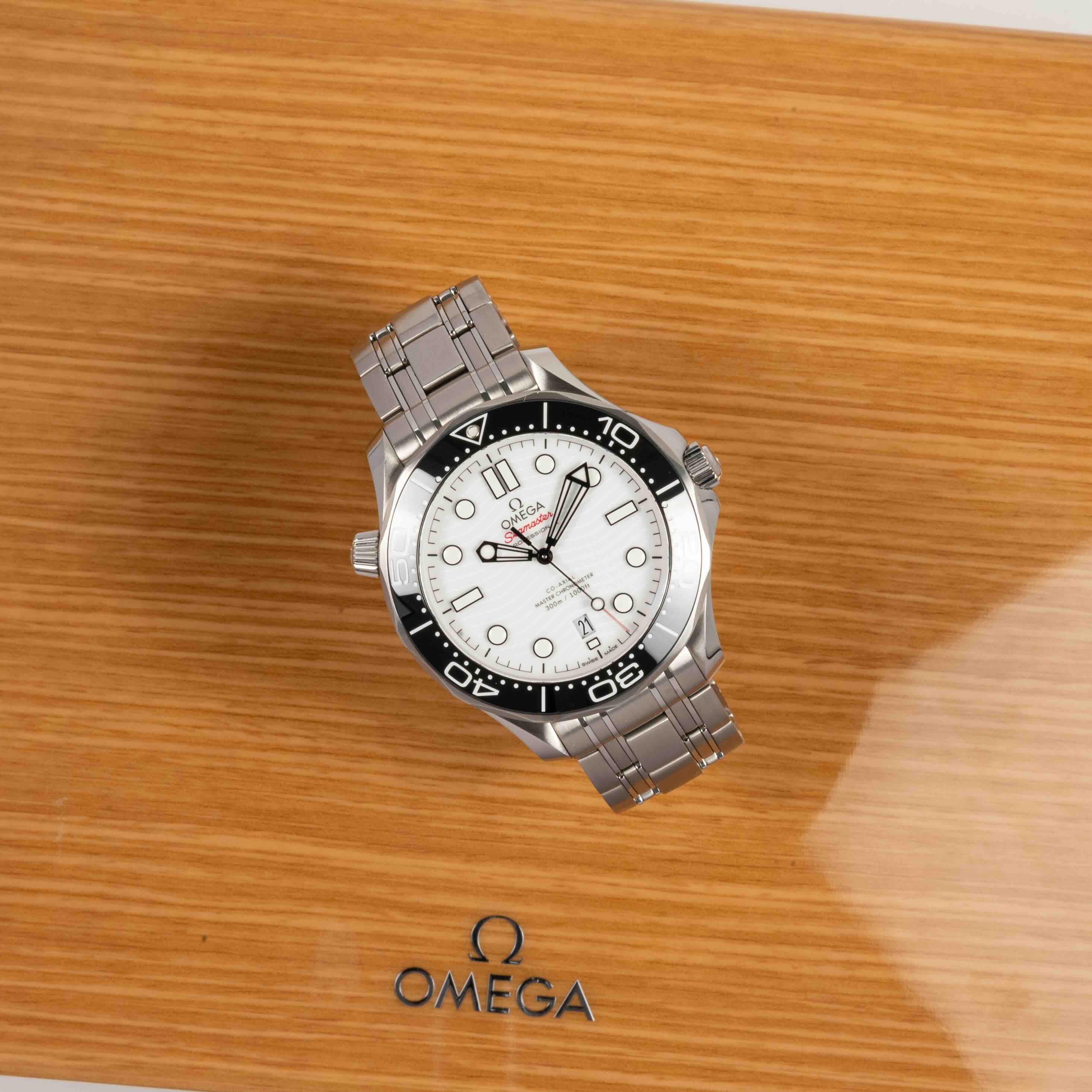 Omega Seamaster Diver 300m 210.30.42.20.04.001 Thumbnail 7