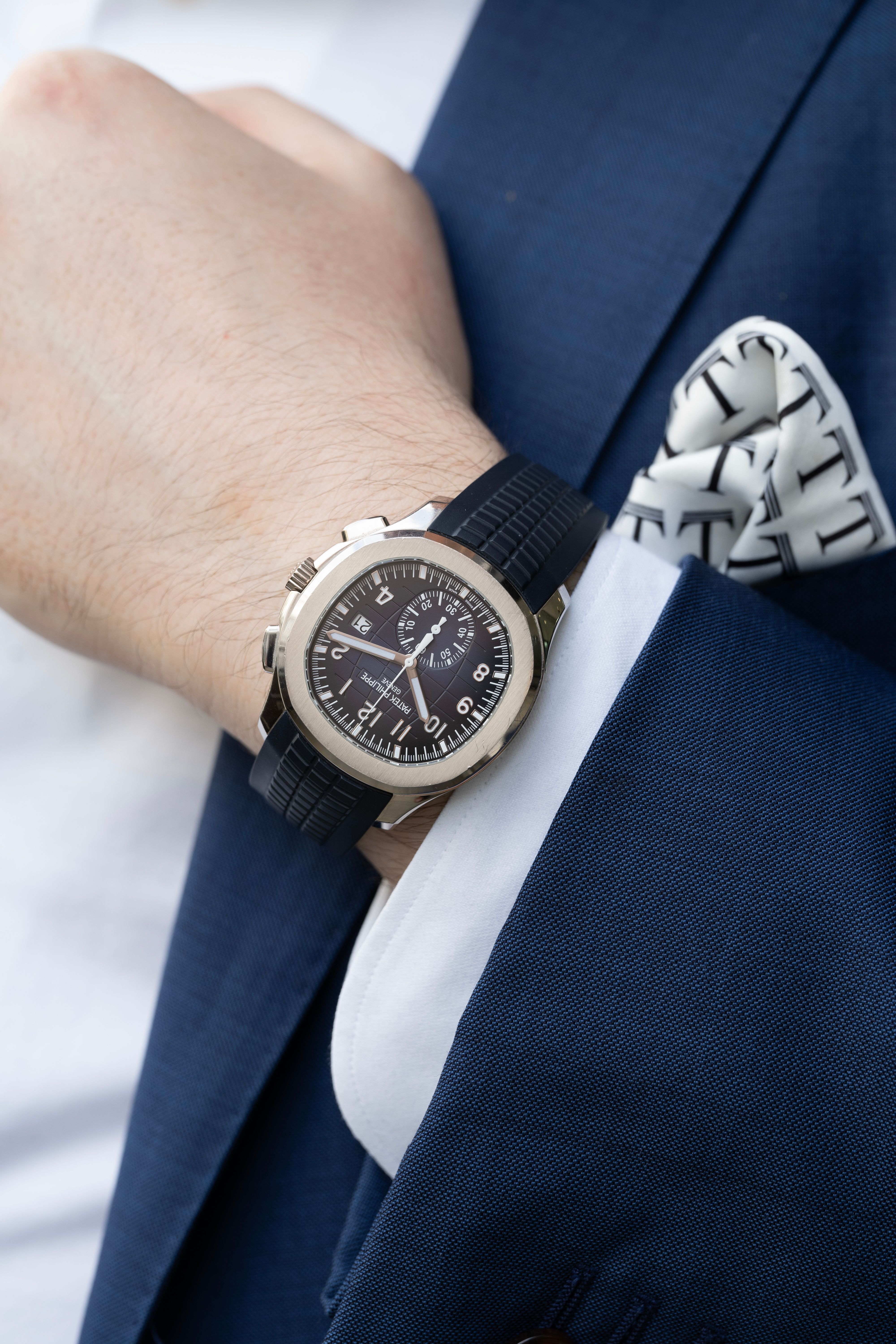 Patek Philippe Aquanaut 5968G-001 Thumbnail 4