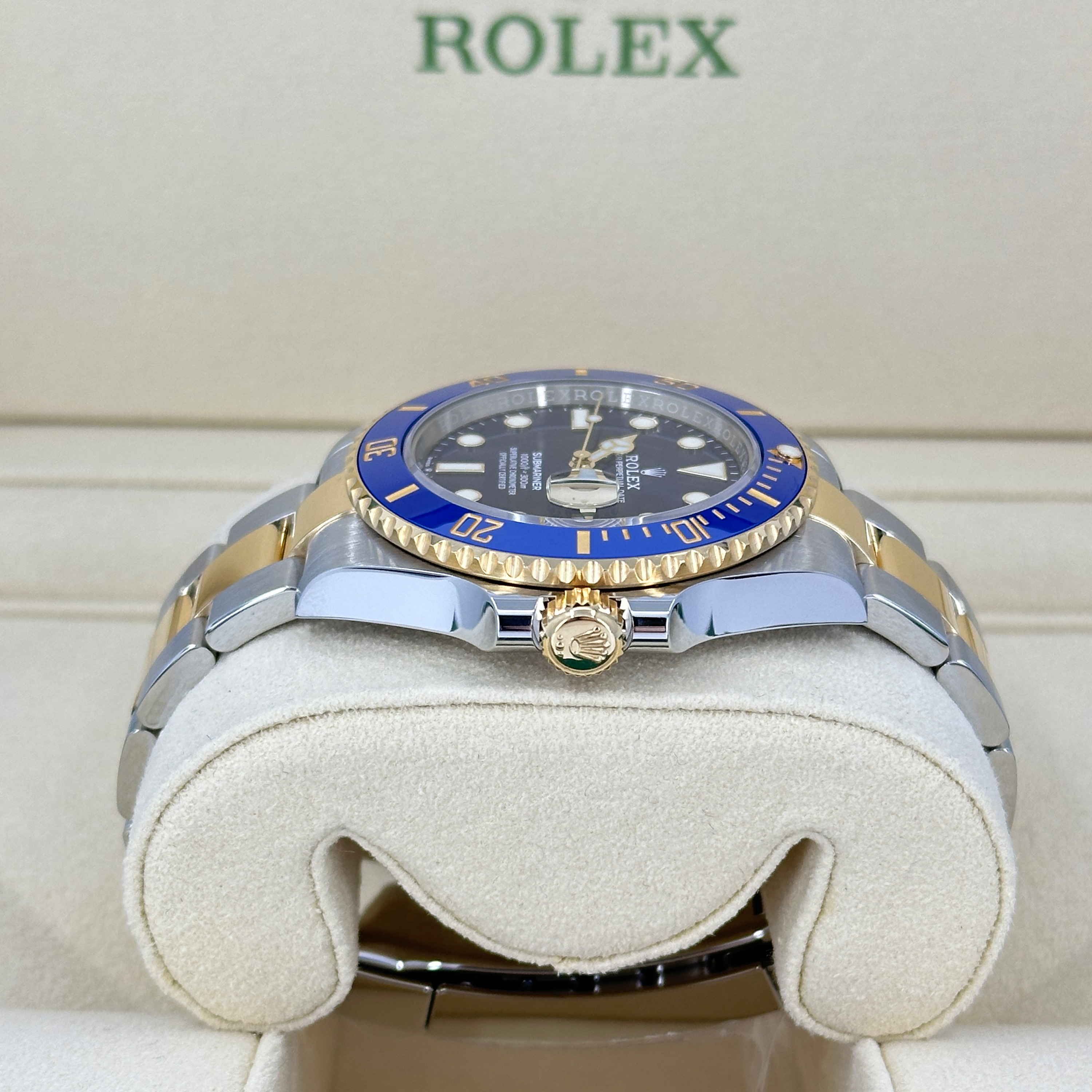Rolex Submariner 126613 LB Thumbnail 4