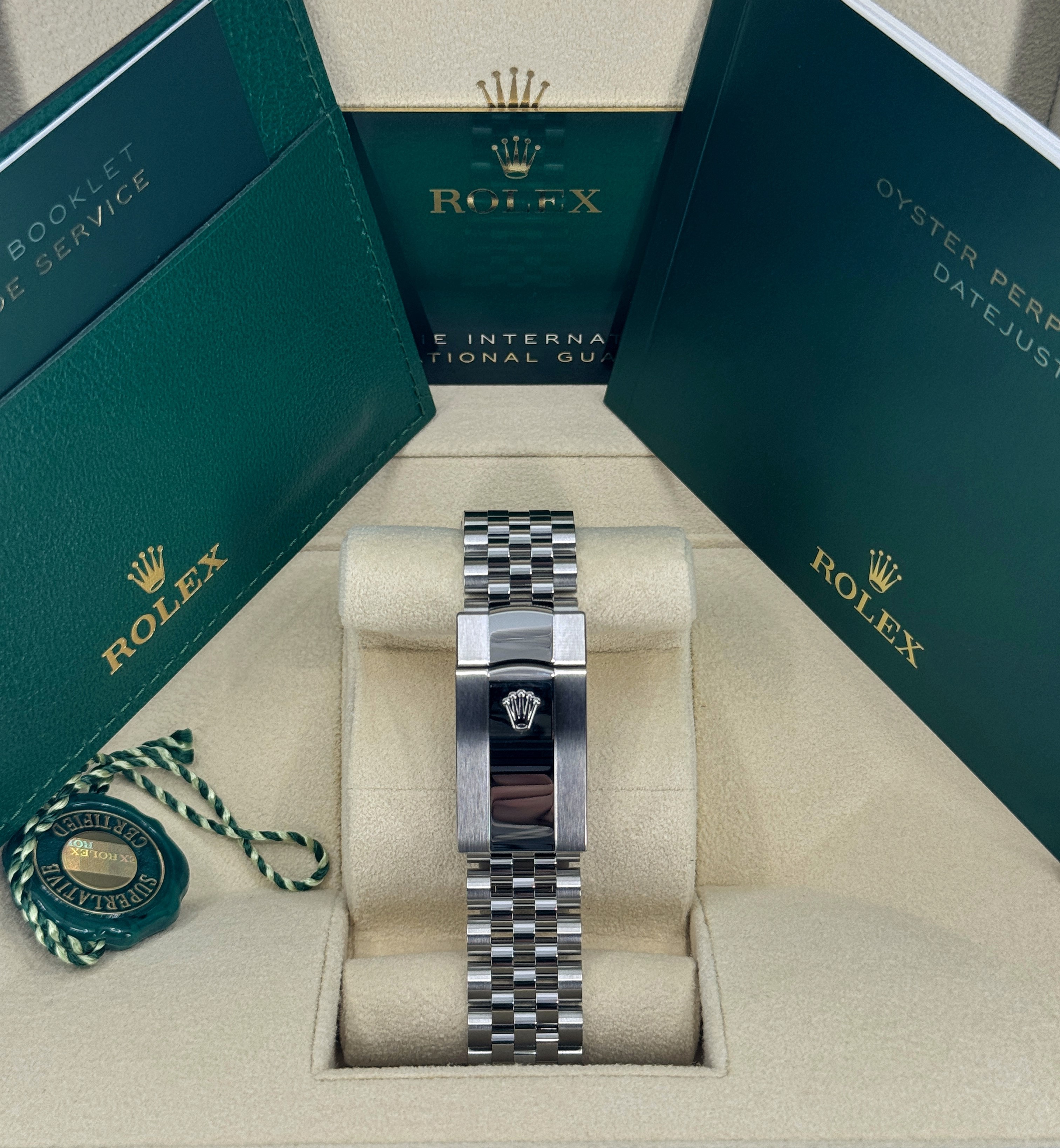 Rolex Datejust 41 126300 Thumbnail 3
