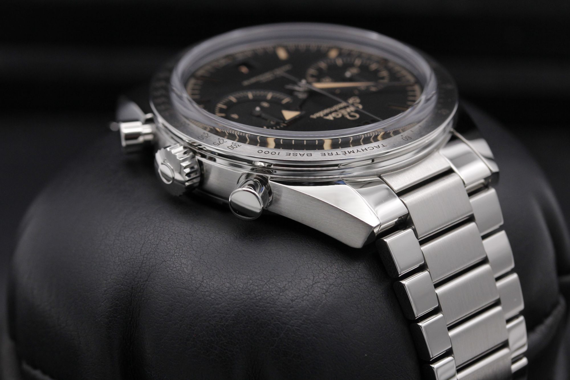 Omega Speedmaster 57 332.10.41.51.01.001 Thumbnail 4