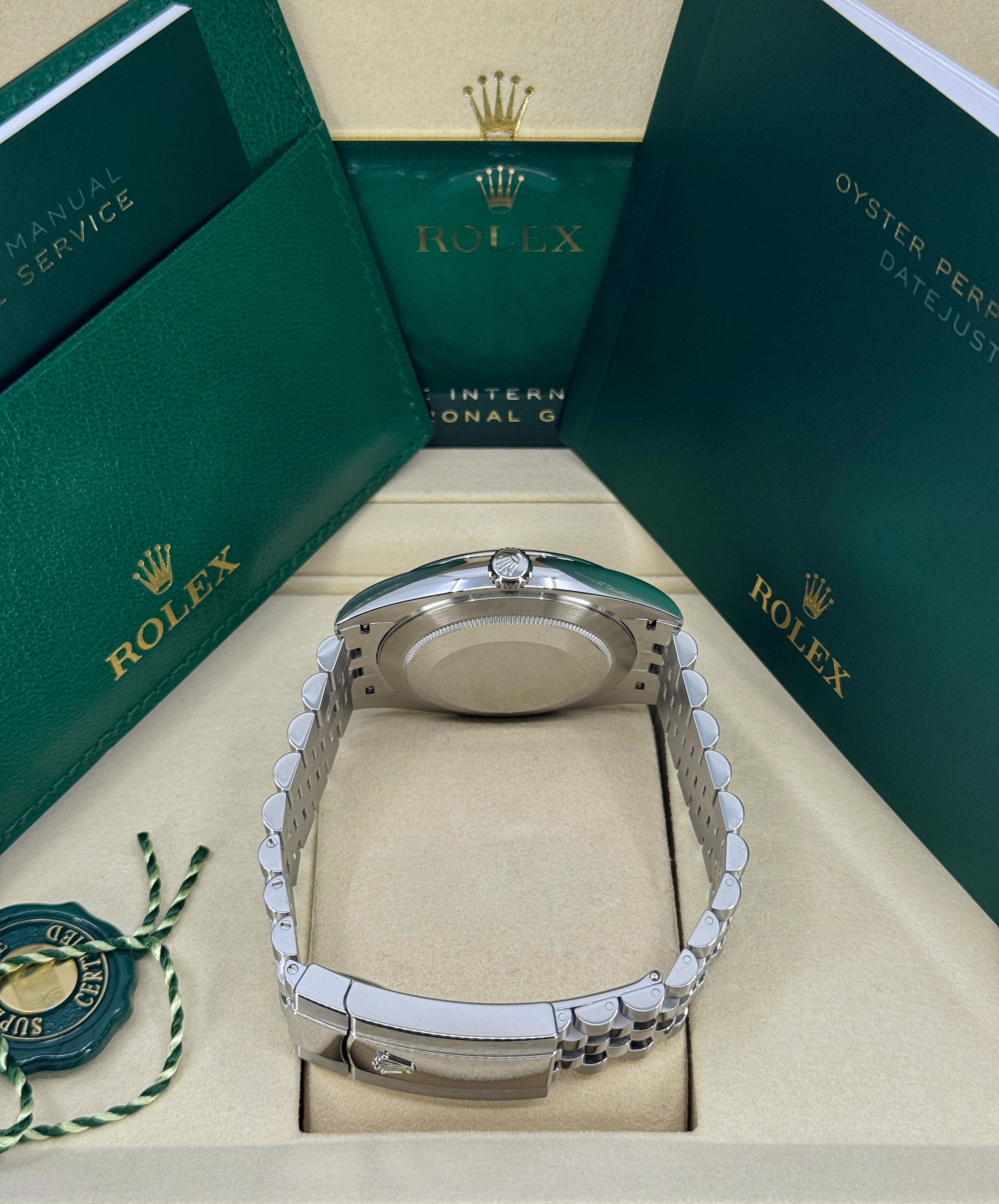 Rolex Datejust 41 126300 Thumbnail 4