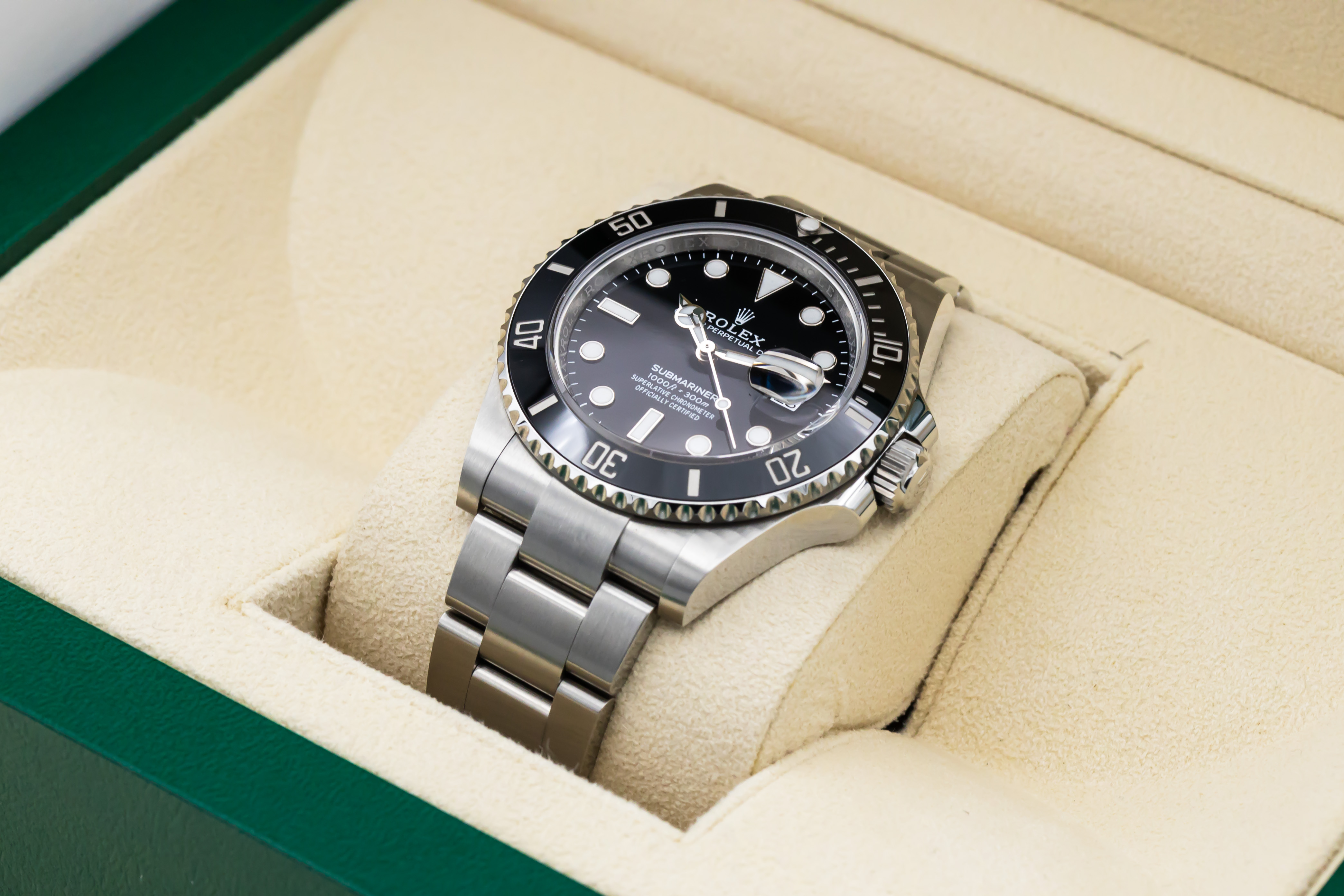 Rolex Submariner 126610 LN Thumbnail 5