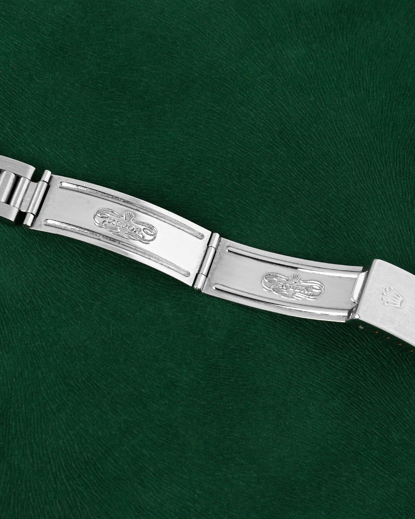 Rolex Oyster Perpetual Date 15200 Thumbnail 4