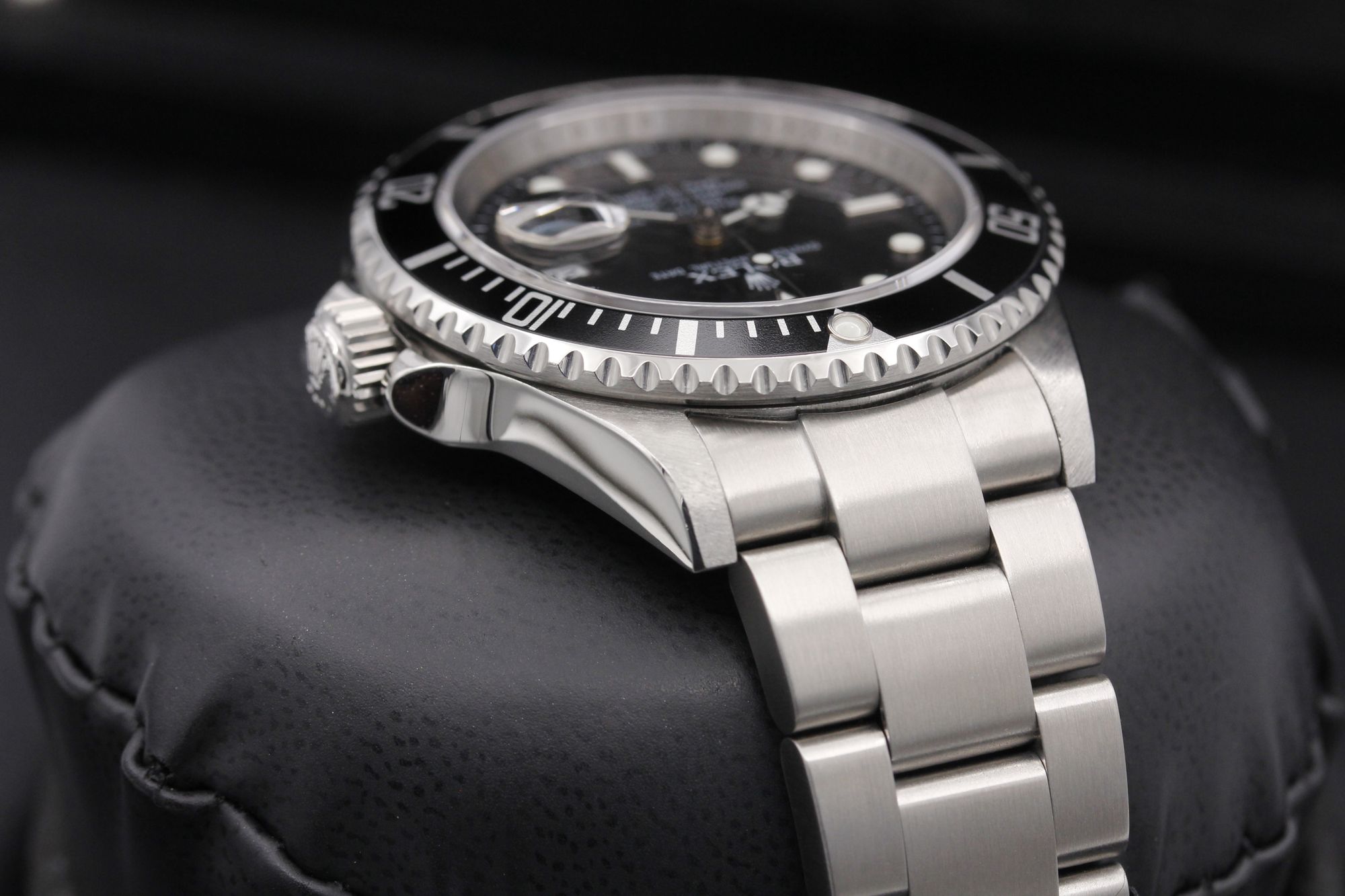 Rolex Submariner 16610 Thumbnail 4
