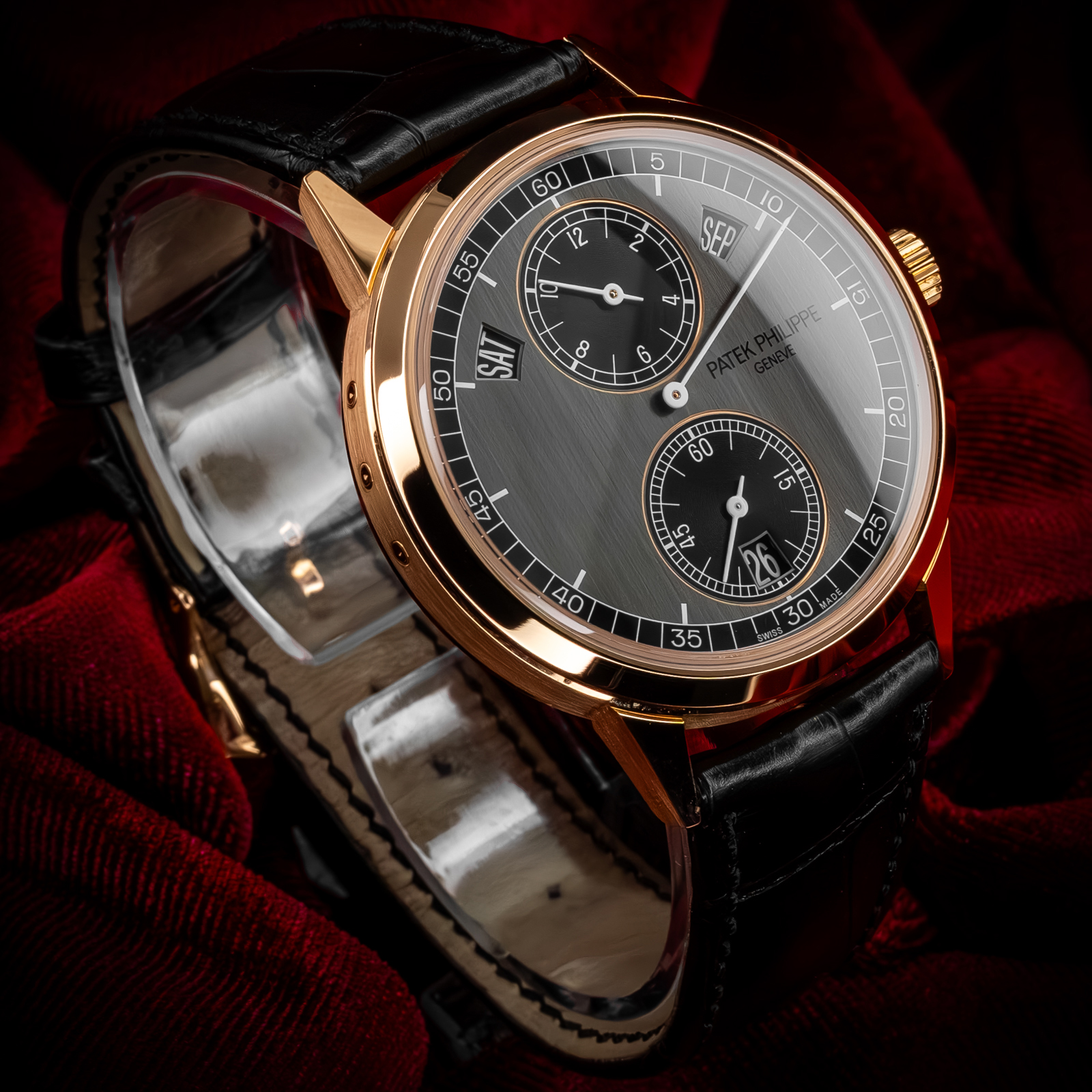Patek Philippe Complications 5235/50R-001 Thumbnail 2