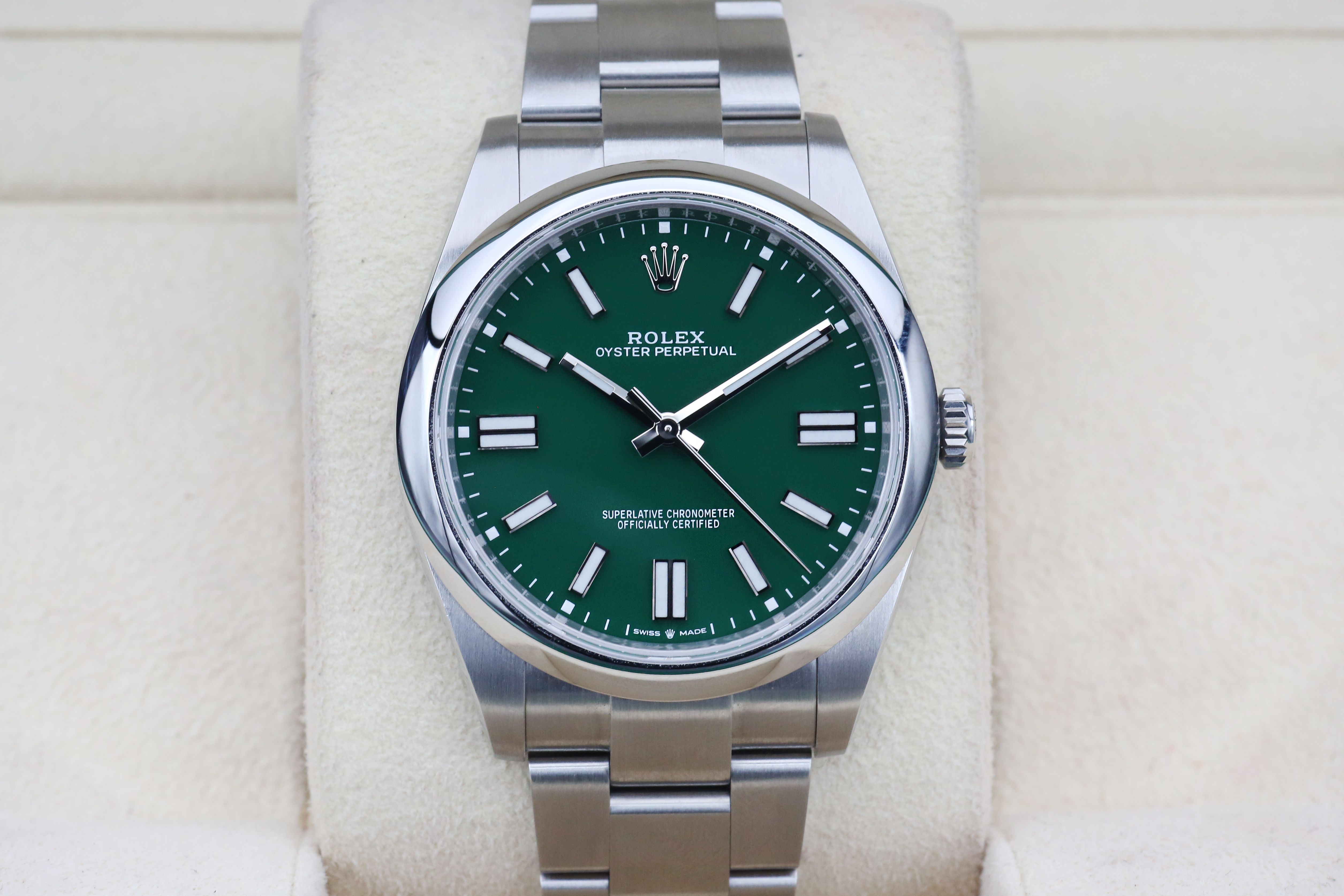 Rolex Oyster Perpetual 124300 Thumbnail 5