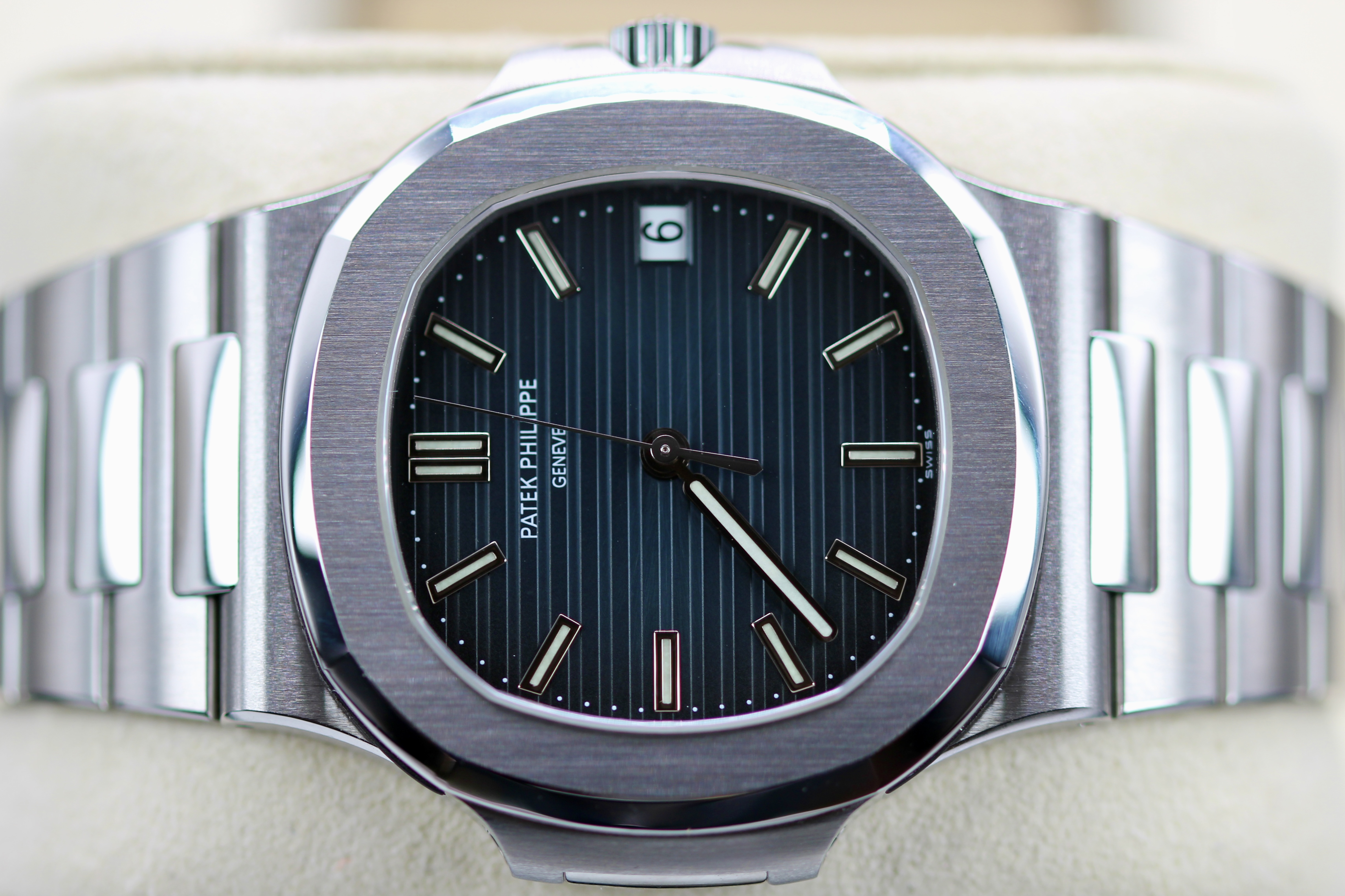Patek Philippe Nautilus 5711/1A-010 Thumbnail 5