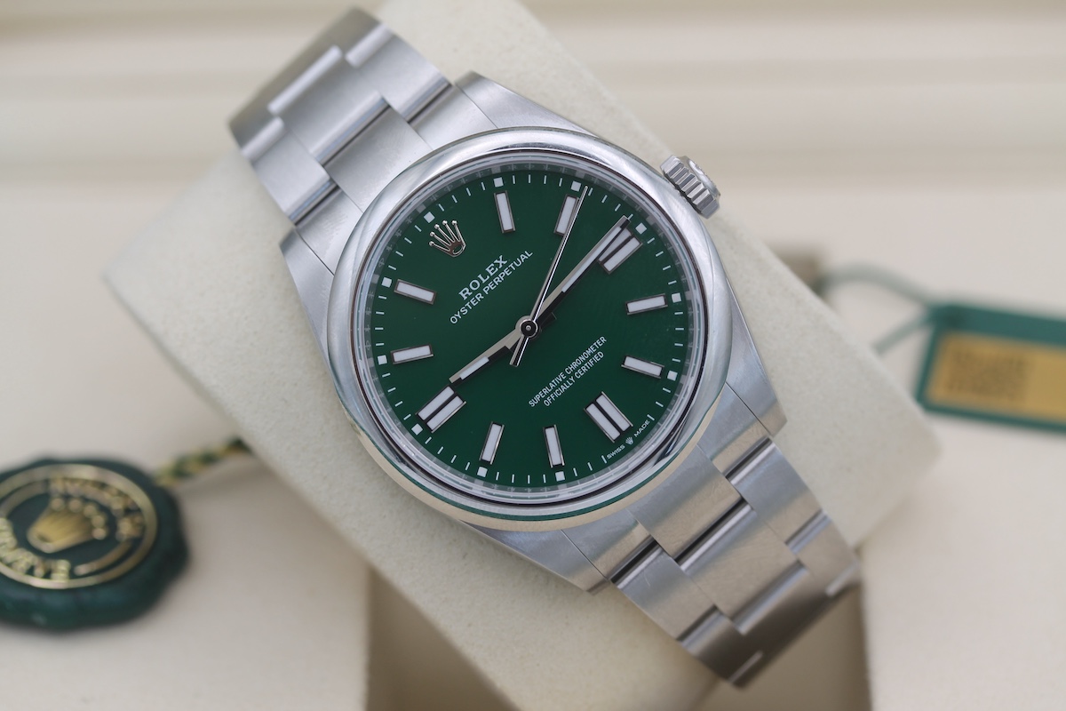 Rolex Oyster Perpetual 41 134300 Thumbnail 4