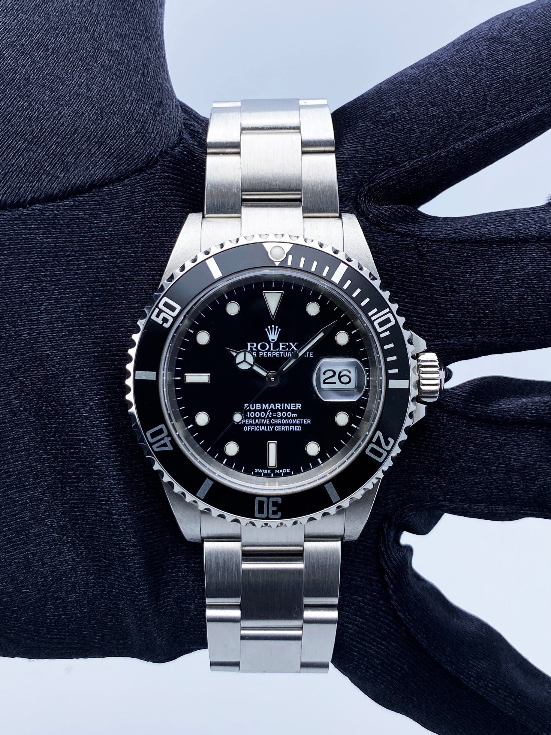 Rolex Submariner 16610 Thumbnail 2