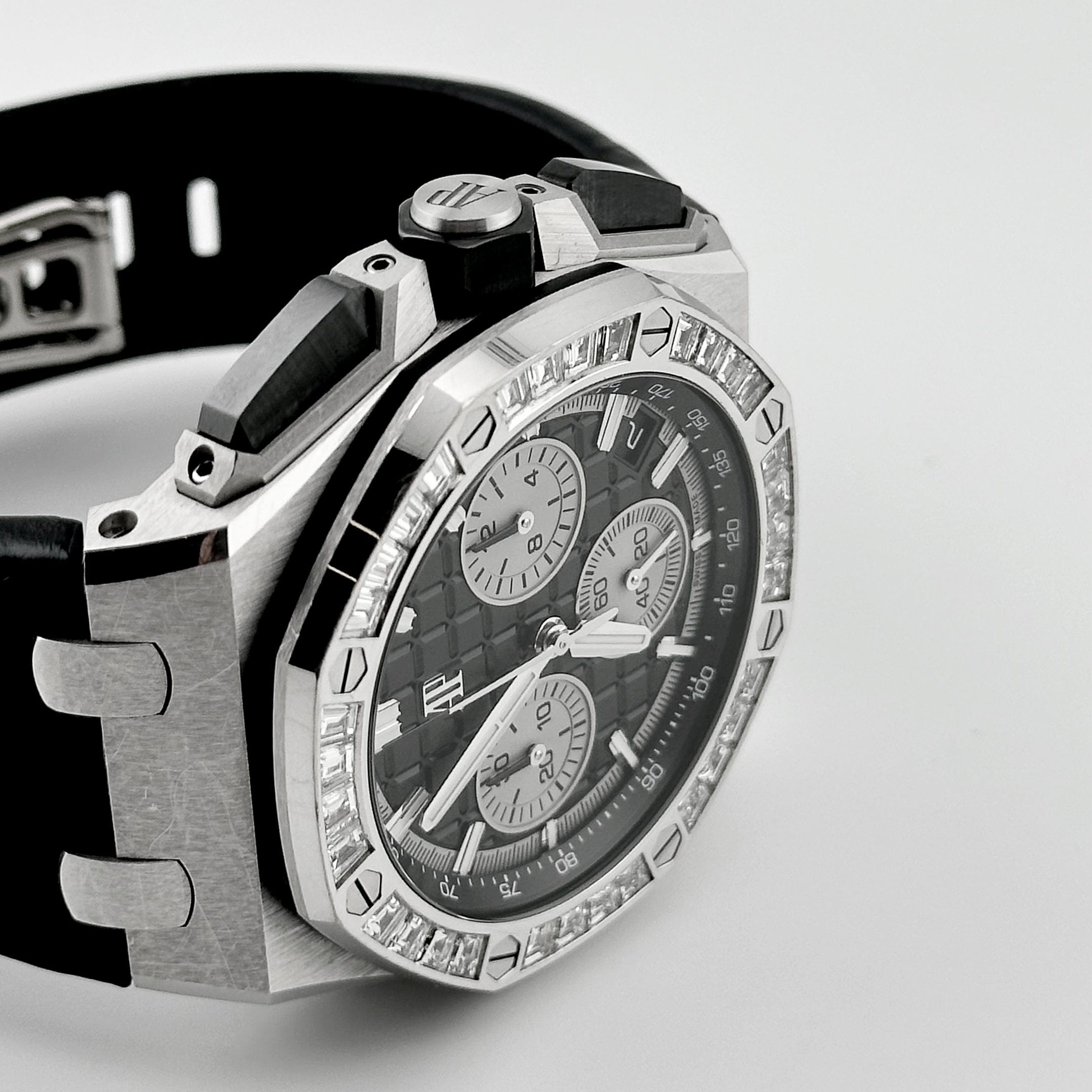 Audemars Piguet Royal Oak Offshore 26424BC.ZZ.D002CA.01 Thumbnail 4