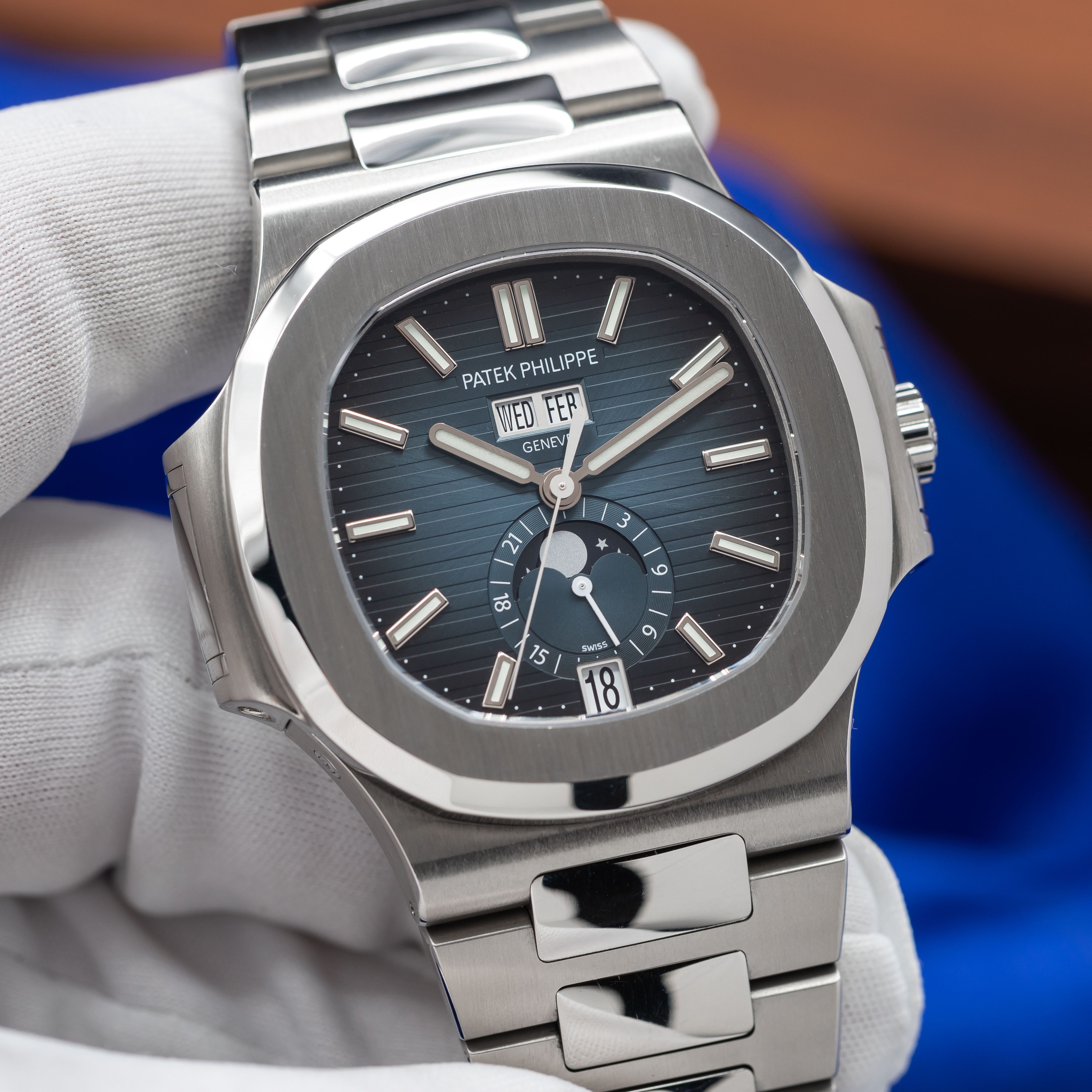 Patek Philippe Nautilus 5726/1A-014 Thumbnail 5