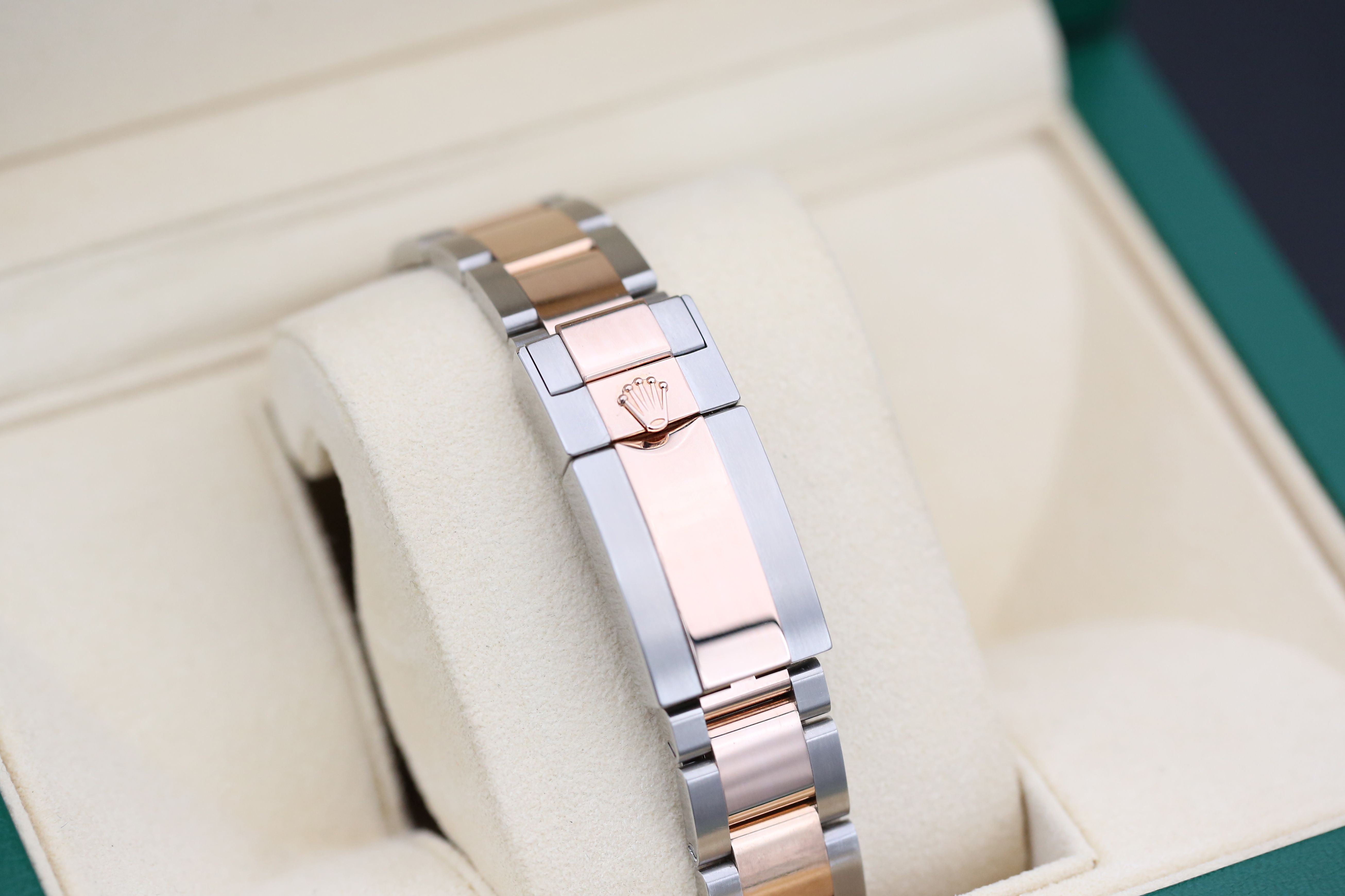 Rolex GMT Master II 126711 CHNR Thumbnail 3