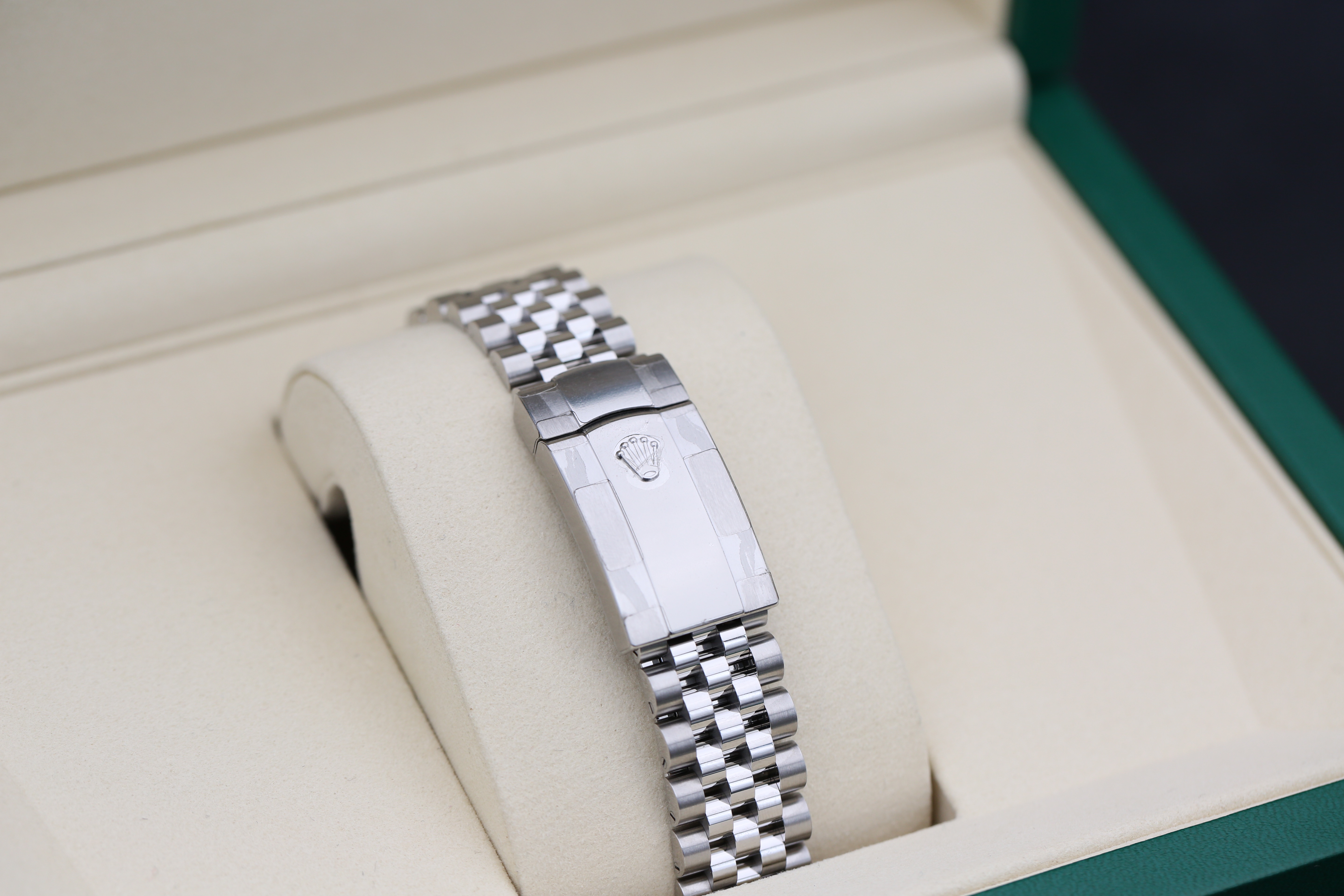 Rolex Datejust 41 126334 Thumbnail 3