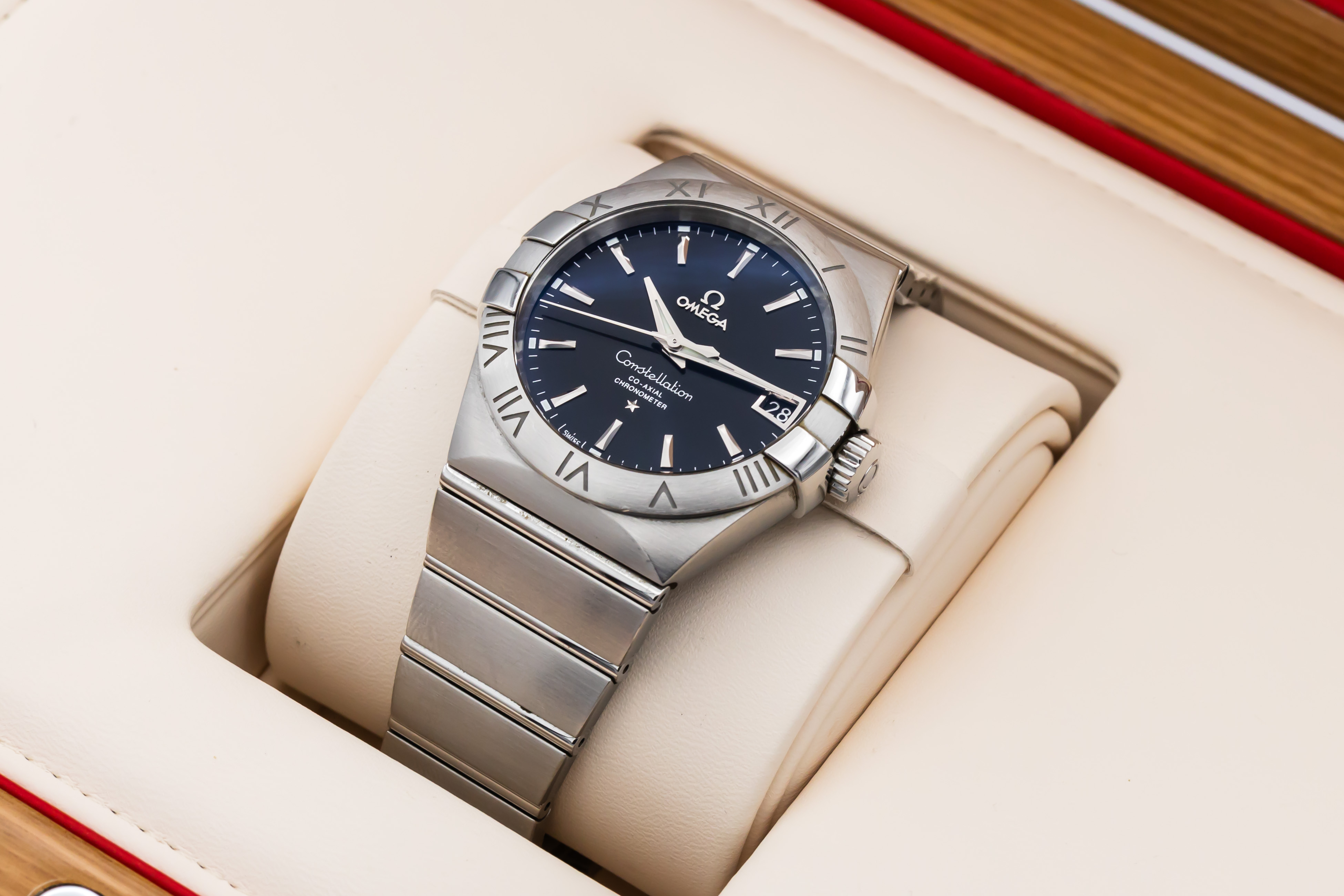 Omega Constellation Chronometer 123.10.38.21.01.001 Thumbnail 5