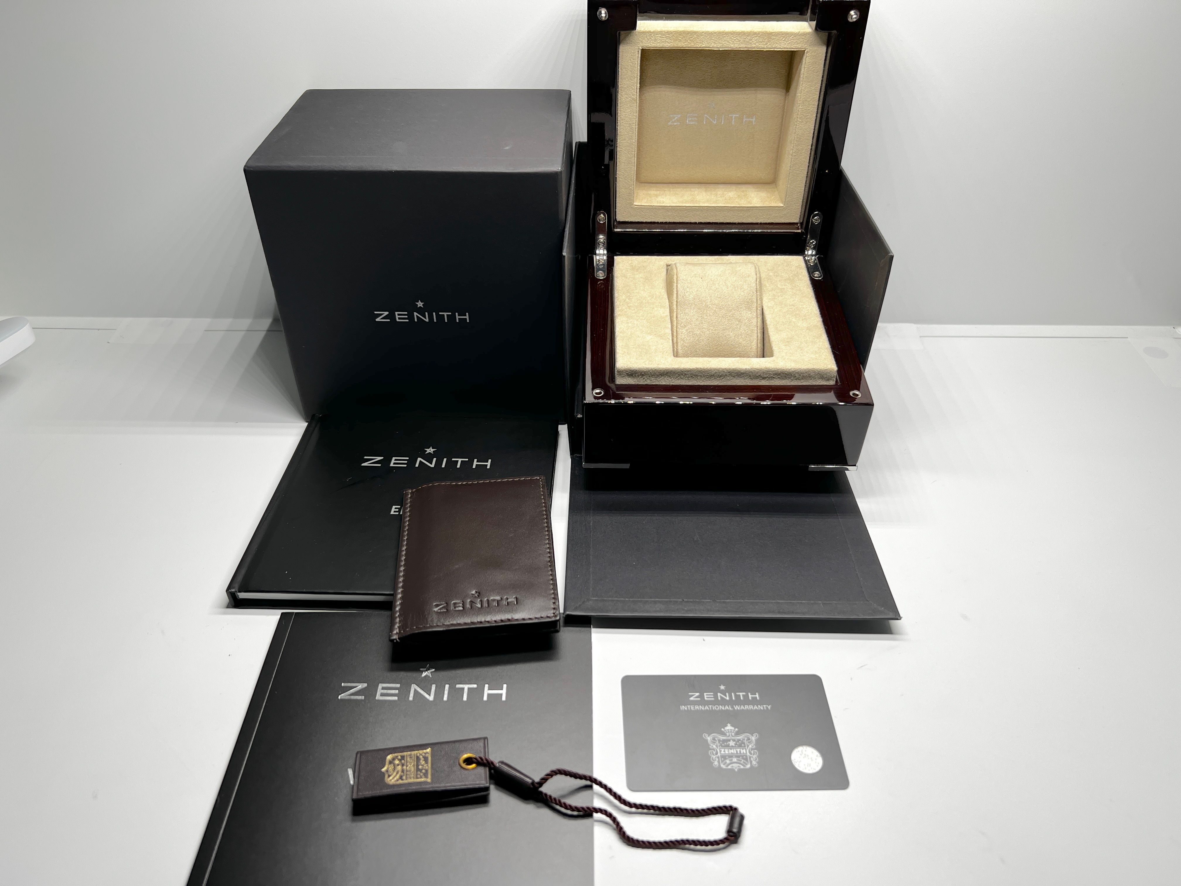 Zenith Ultra Thin 18.2010.681 Thumbnail 5