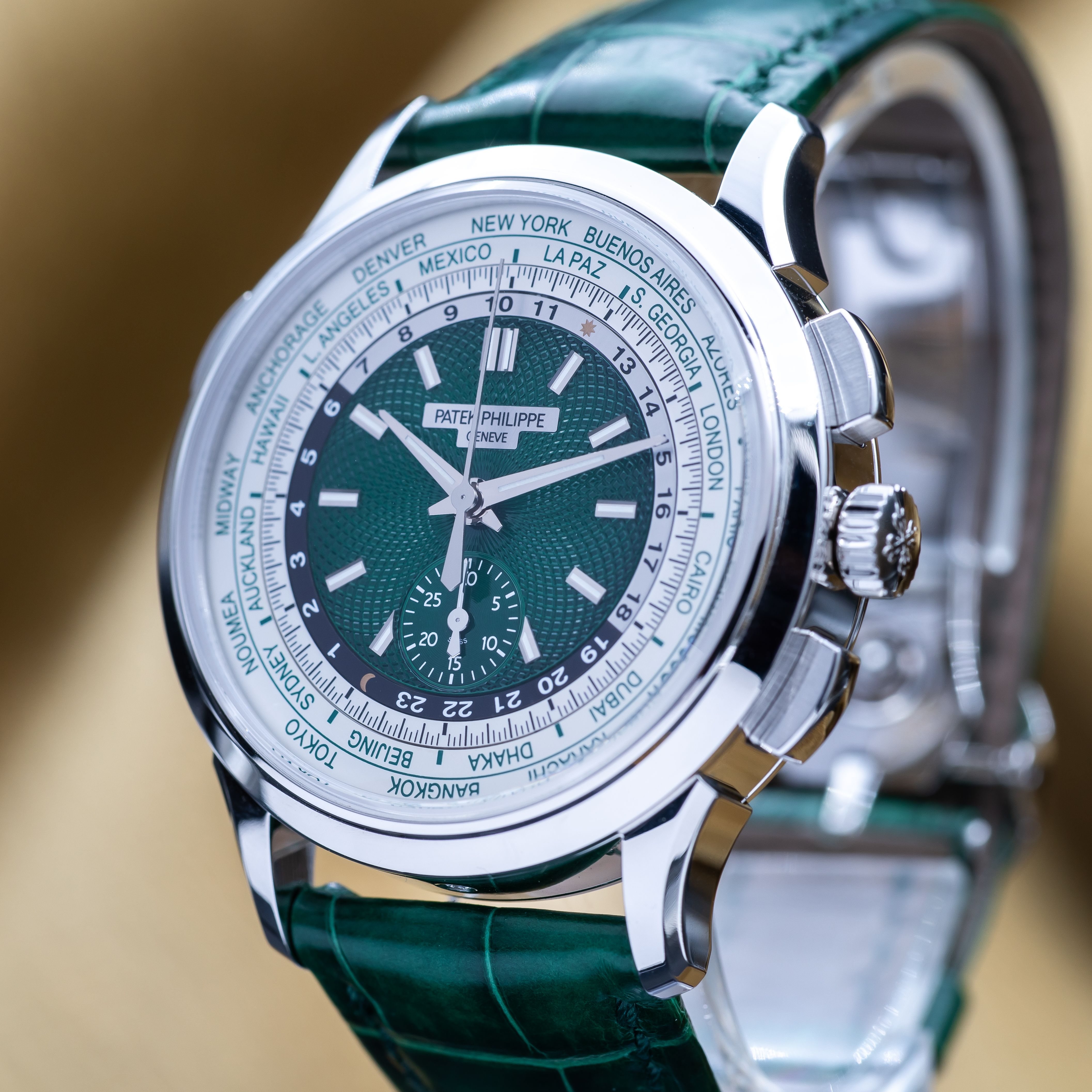 Patek Philippe Complications 5930P-001 Thumbnail 2