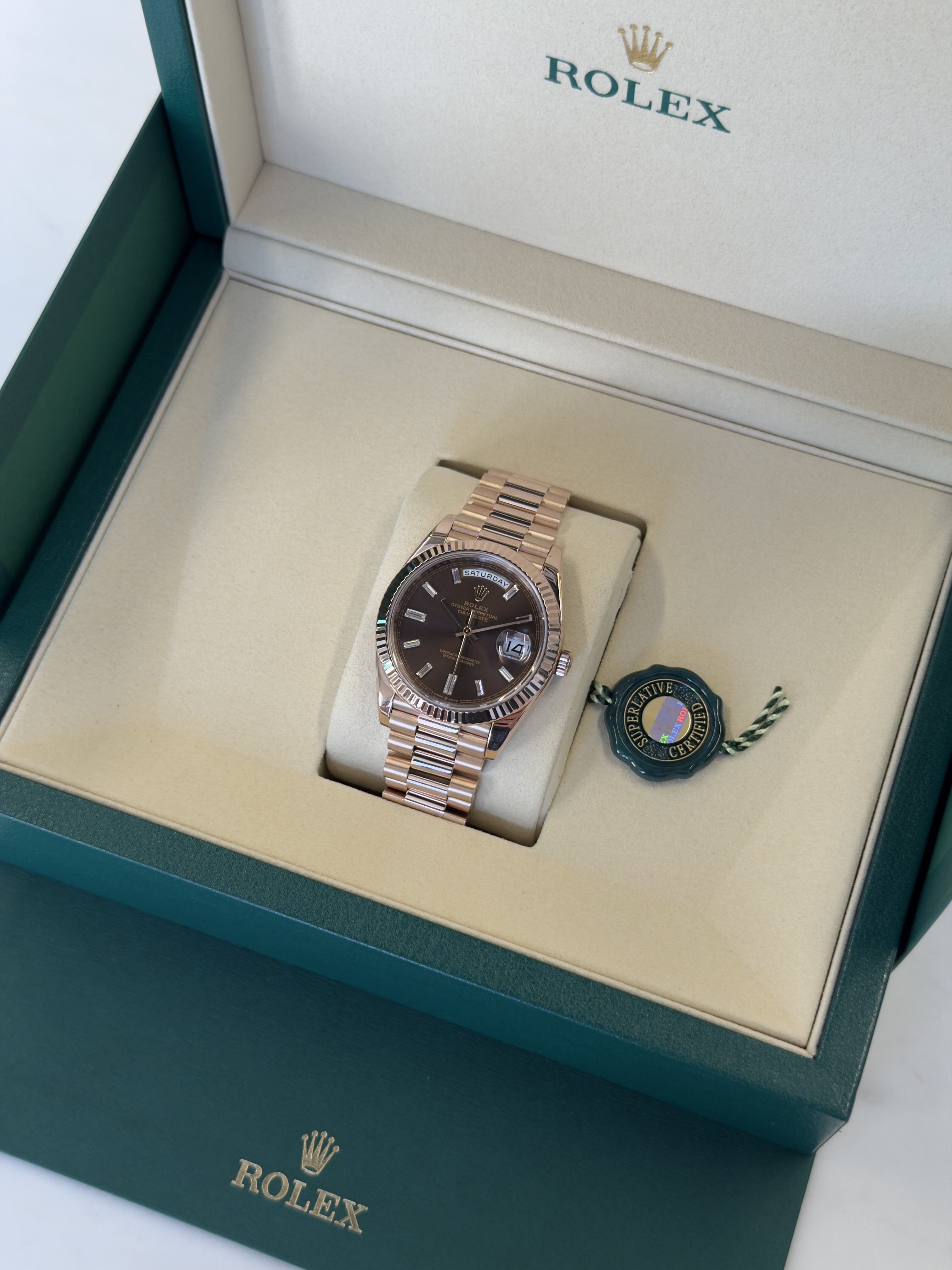 Rolex Day-Date 40 228235 Thumbnail 2